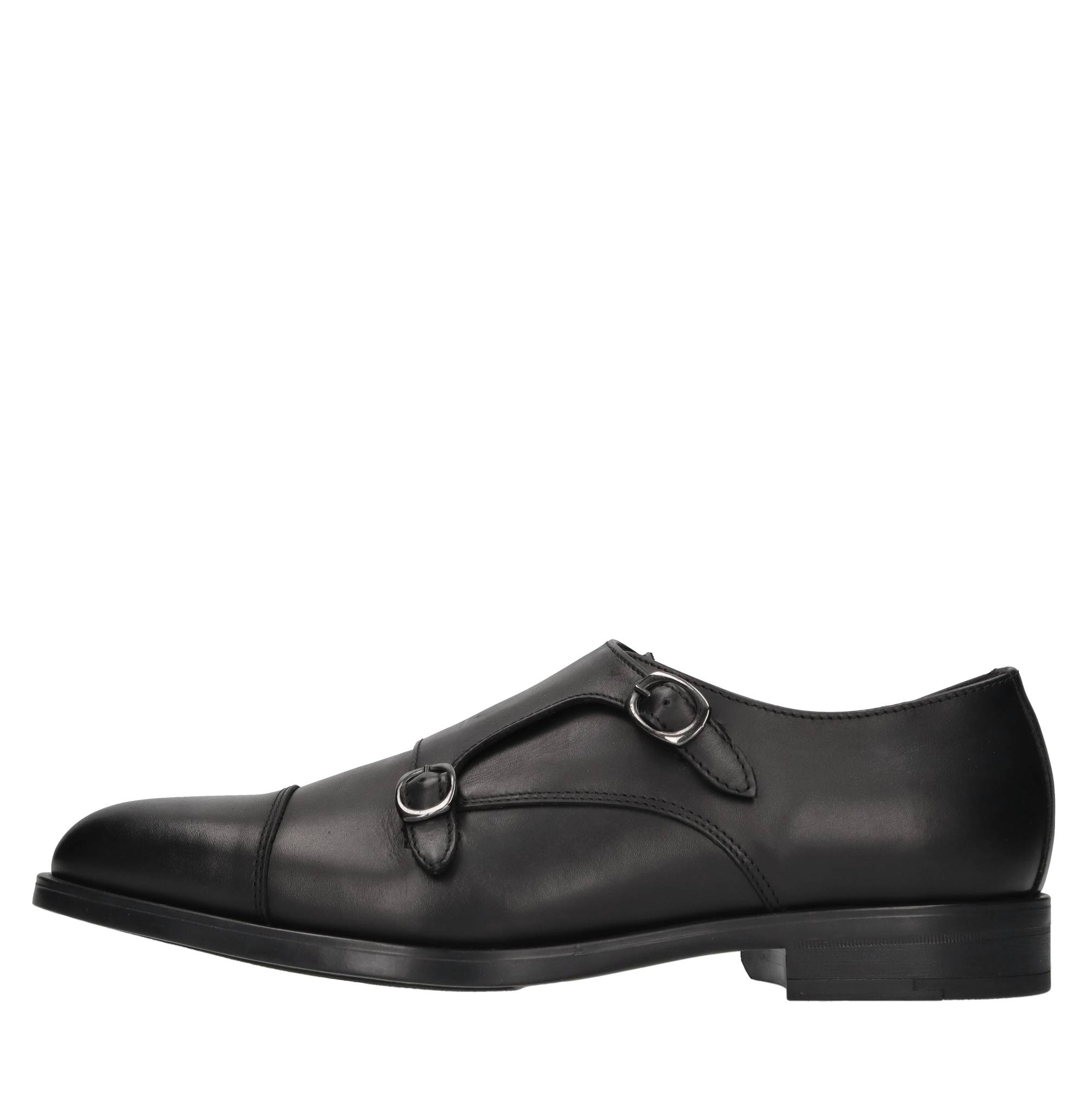 Marco Ferretti Flat Shoes In Nero Scuri