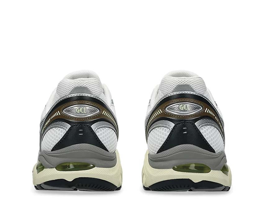 Asics Sneakers