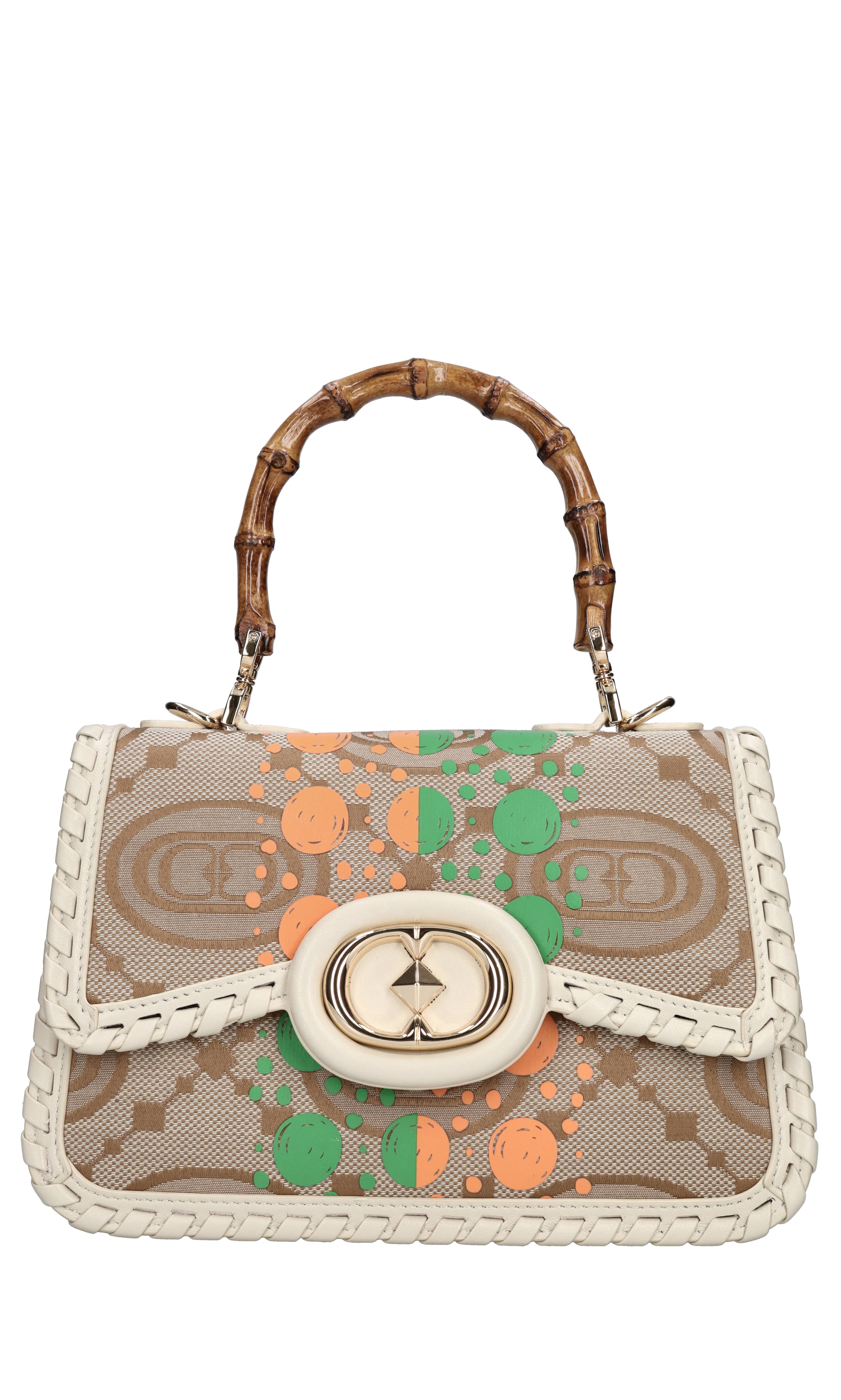 la carrie Bags.. Cream