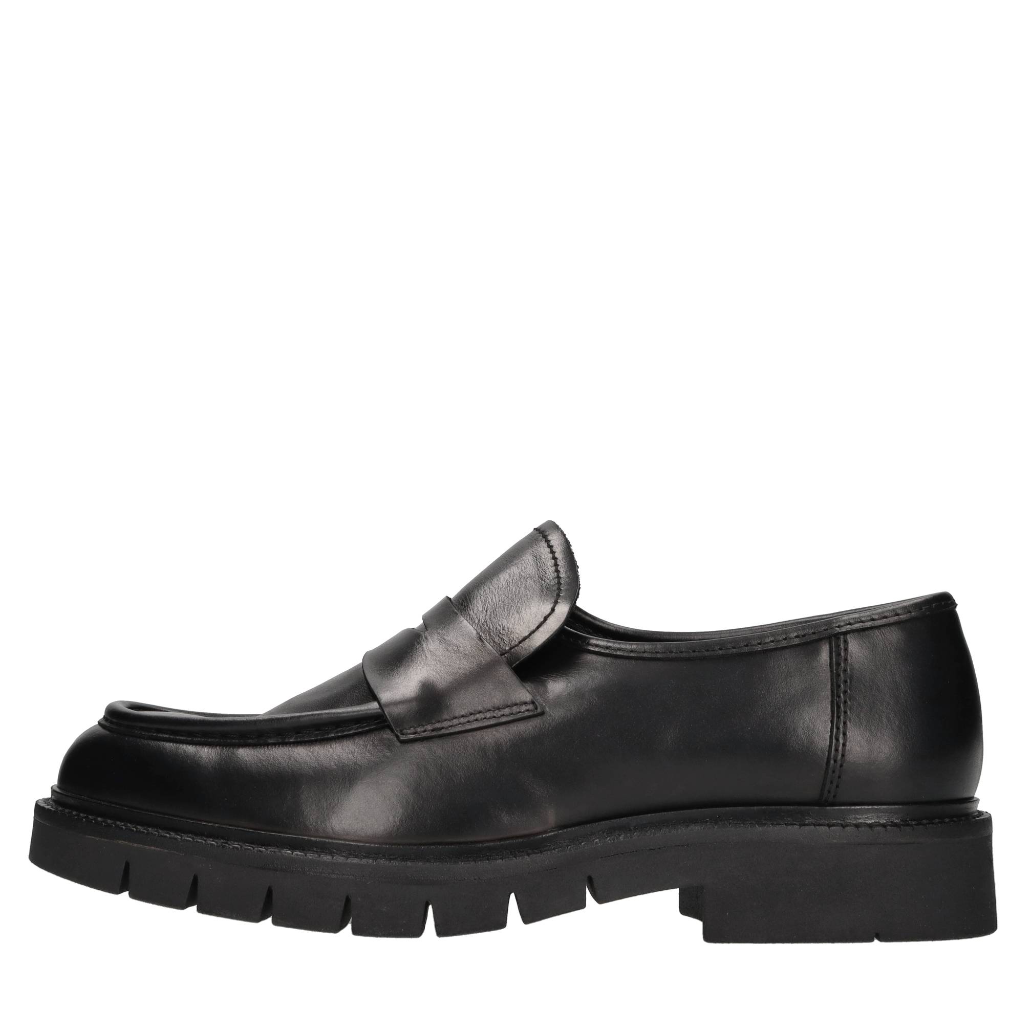 Marco Ferretti Flat Shoes In Nero Scuri