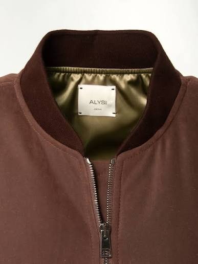 Alysi Bomber
