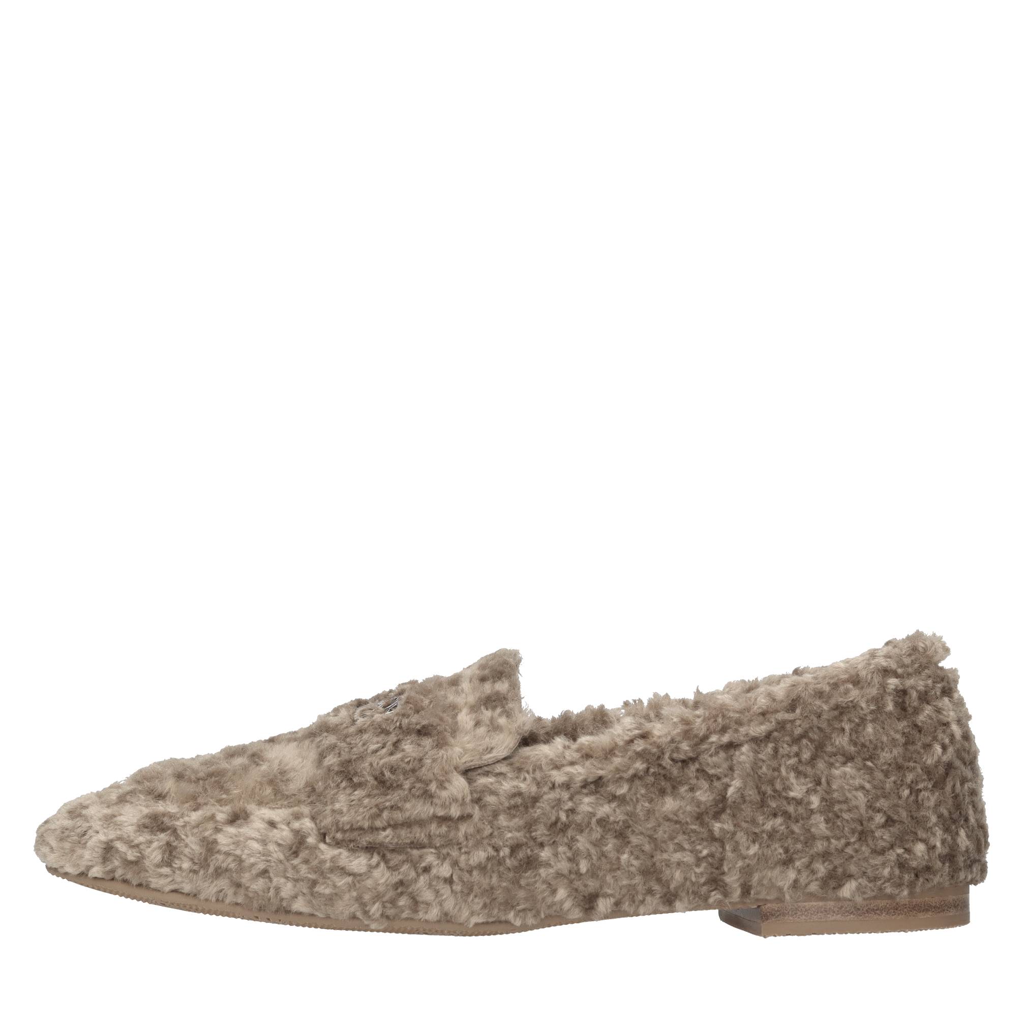 Casadei Niedrige Schuhe Beige