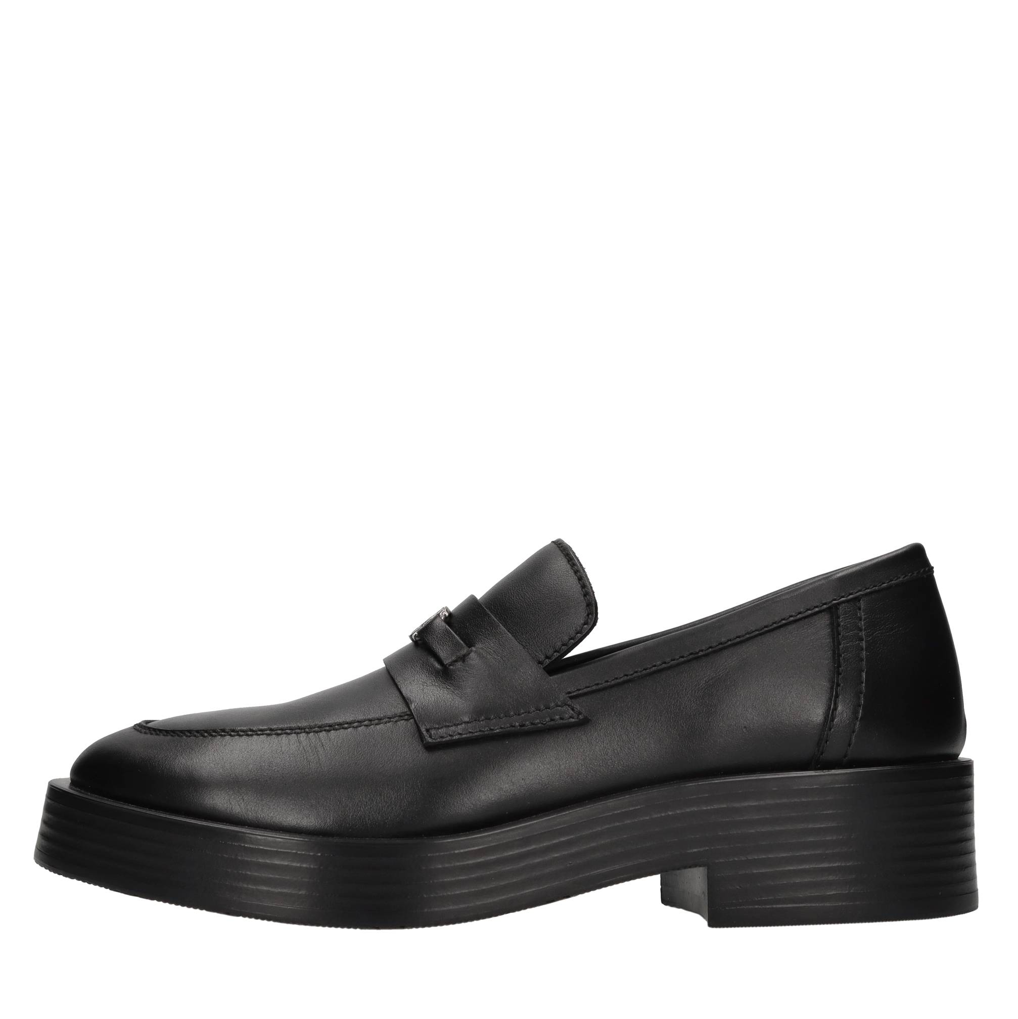 Casadei Niedrig Schuhe Schwarz