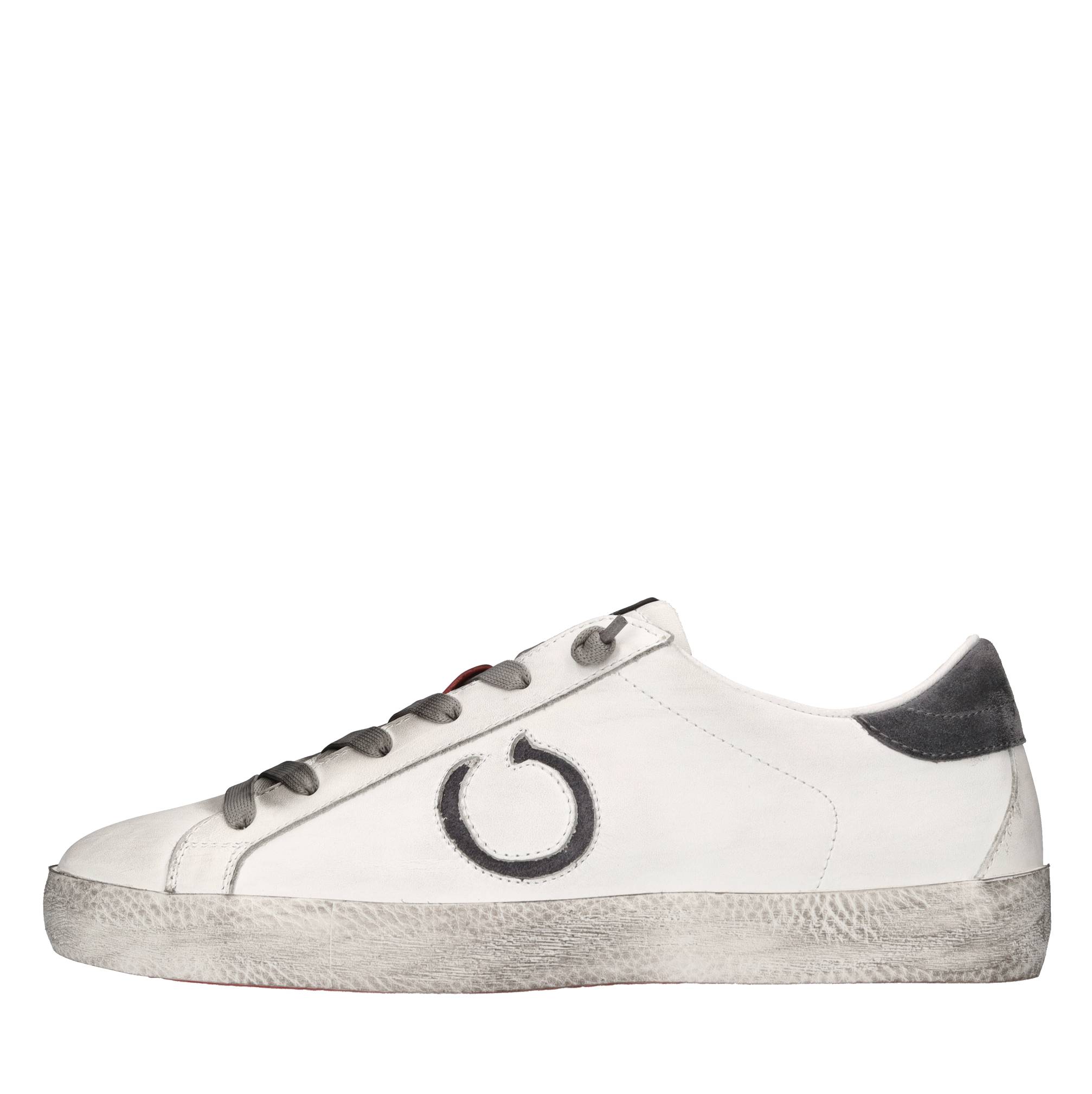 Okinawa Witte sneakers