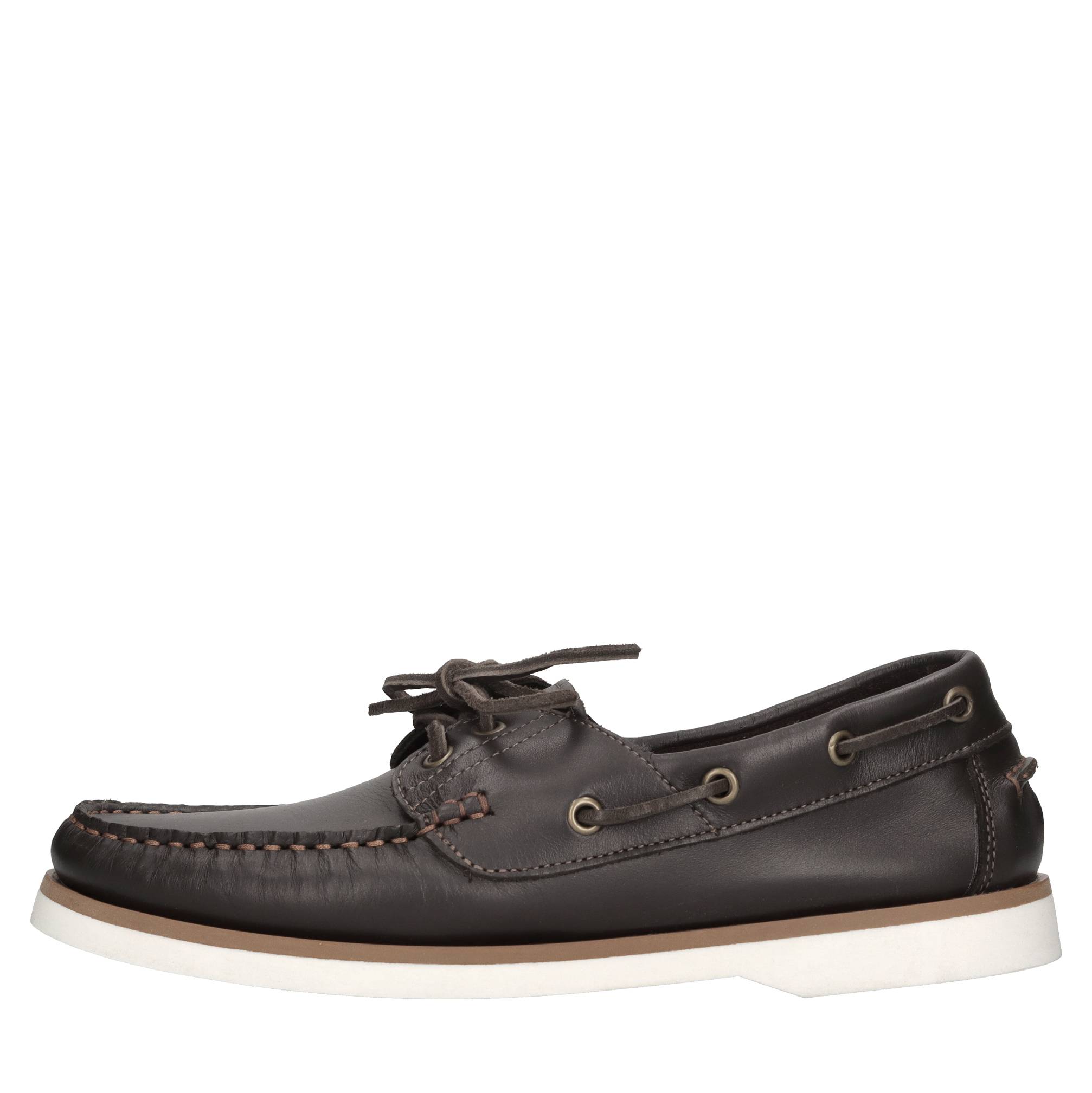 Saxone Lage schoenen Bruin