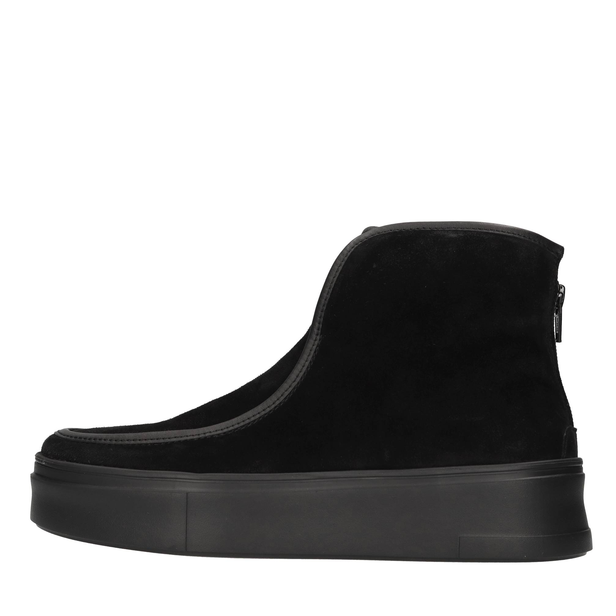 Frau Stiefel schwarz