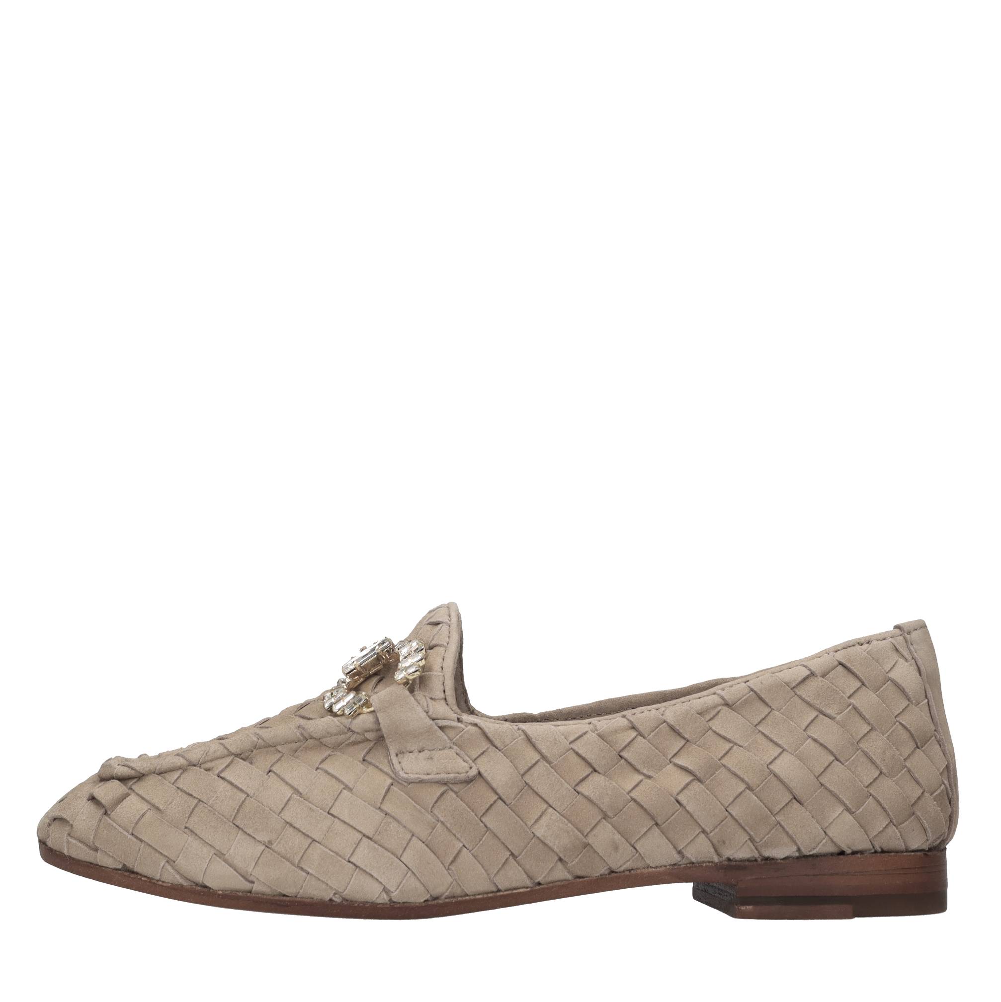 Emanuelle Vee Niedrige Schuhe Beige