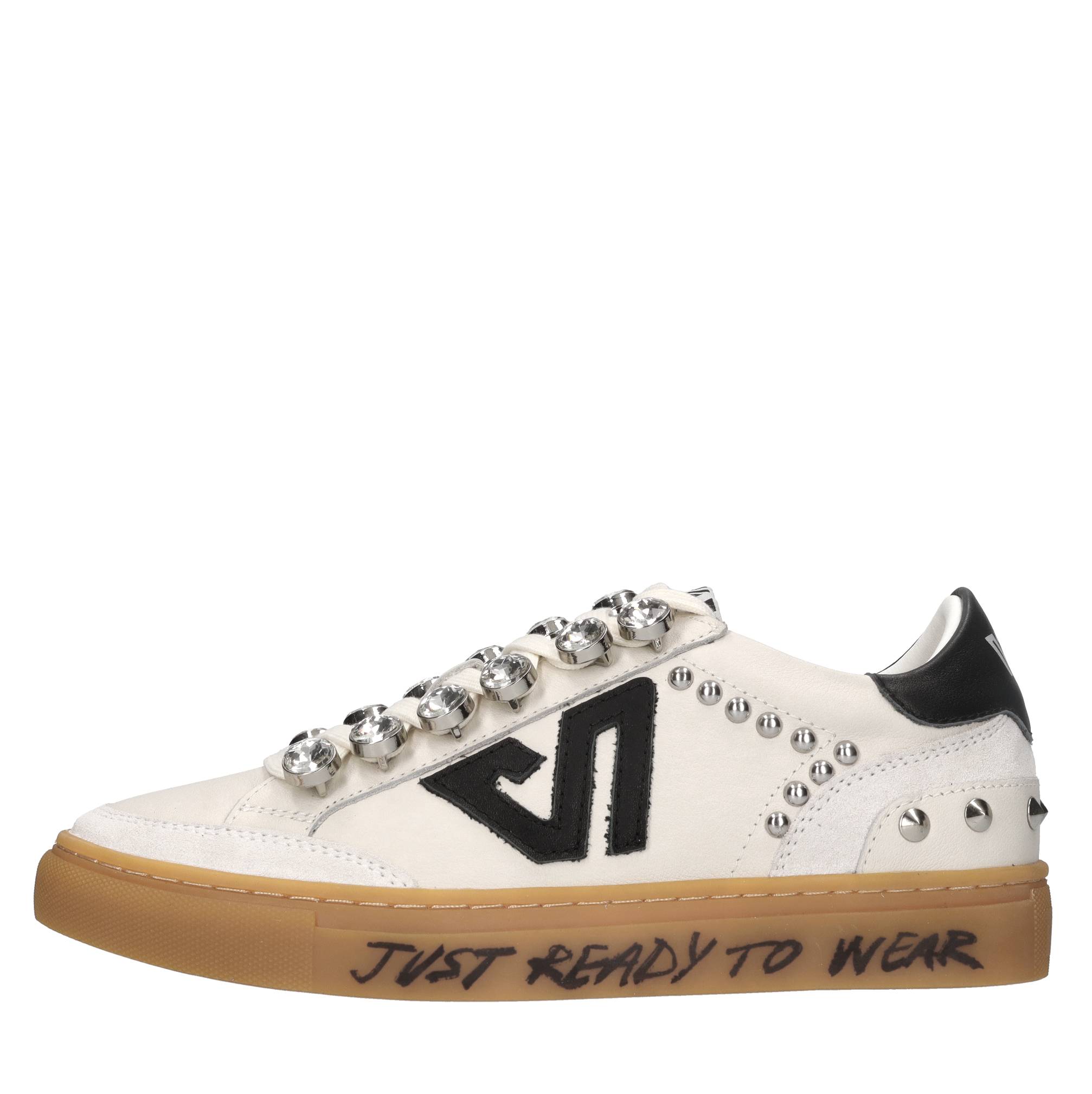 Emanuelle Vee WeiBe Sneaker