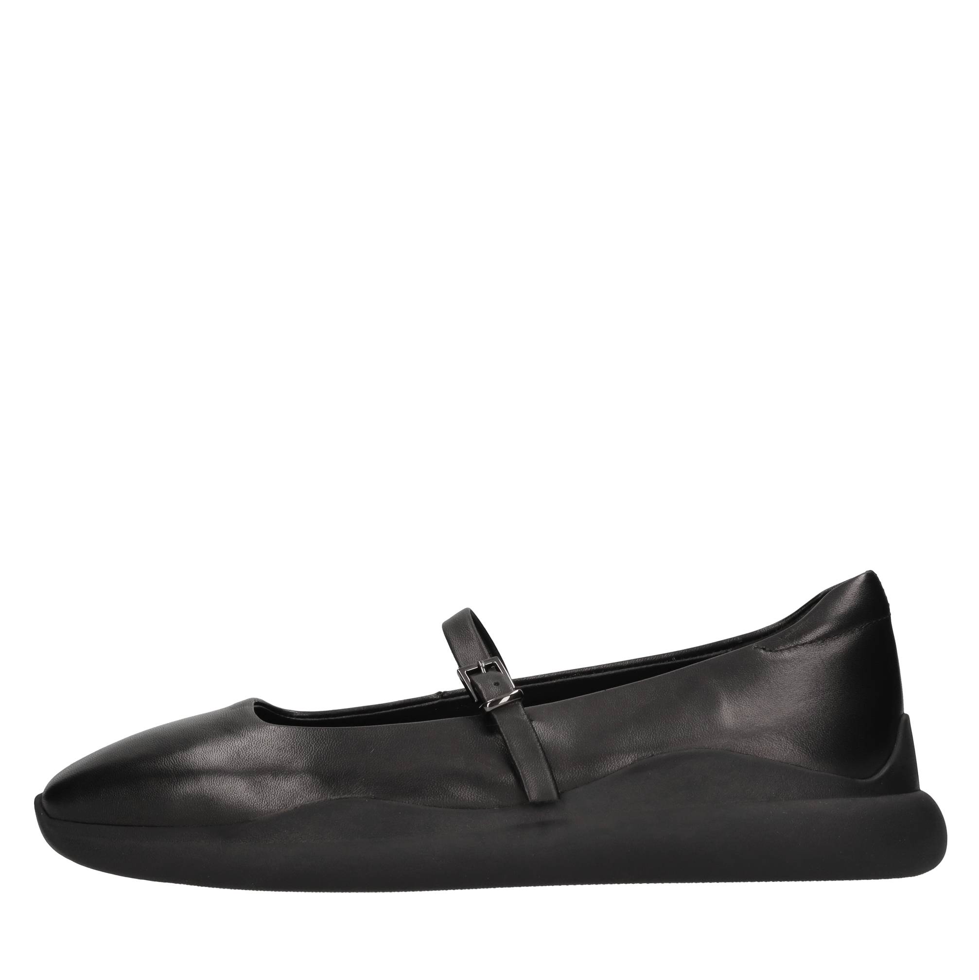 Emanuelle Vee Niedrig Schuhe Schwarz