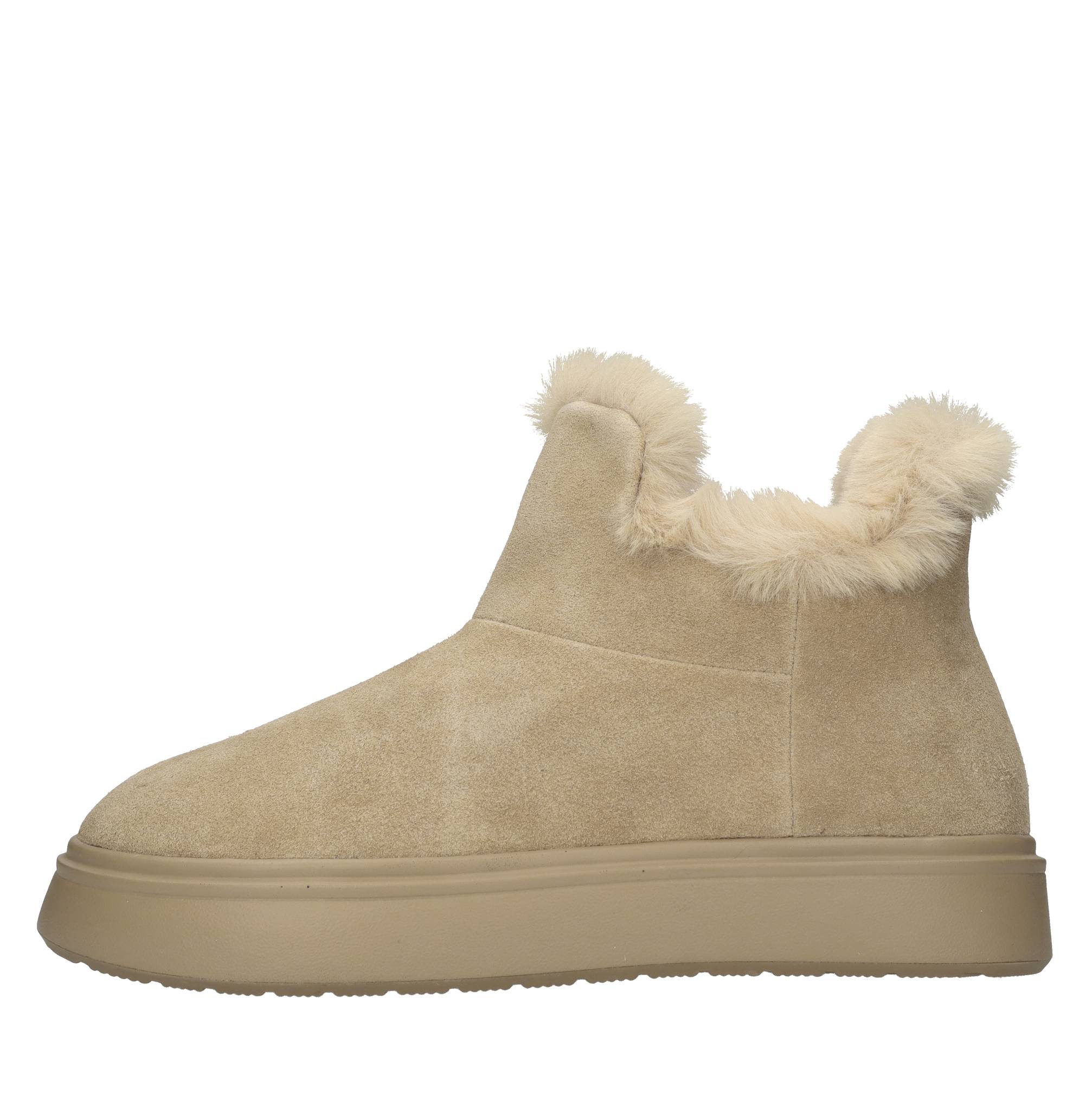 Emanuelle Vee Beige