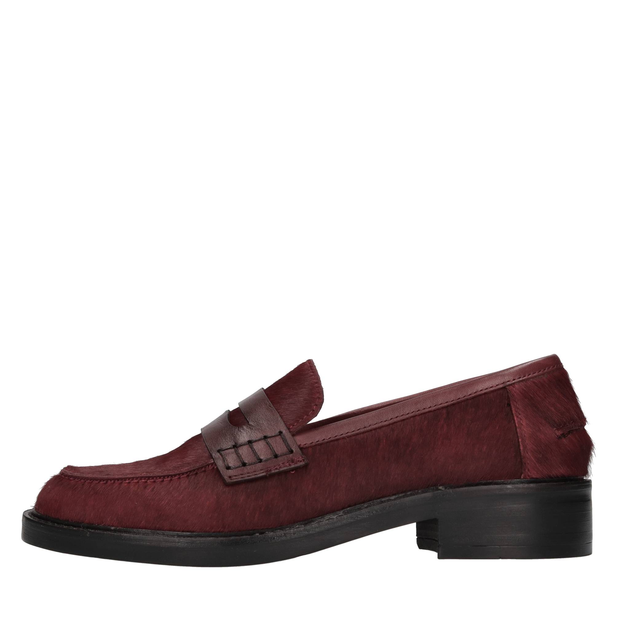 Emanuelle Vee Niedrige Schuhe Bordeaux