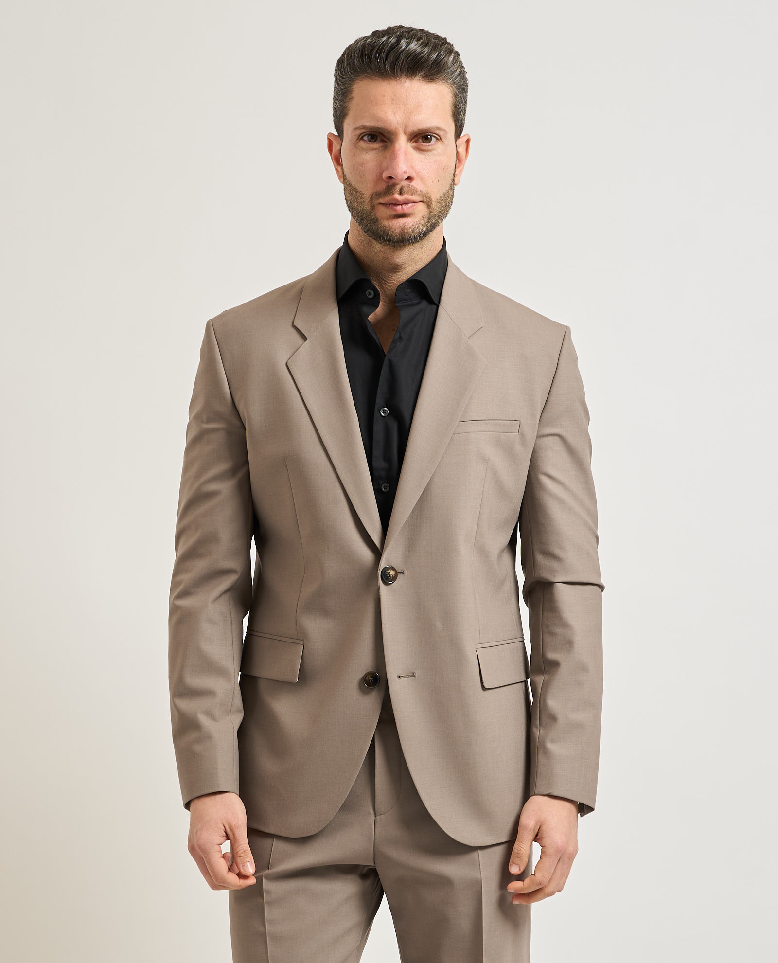Hugo Vestes brunes