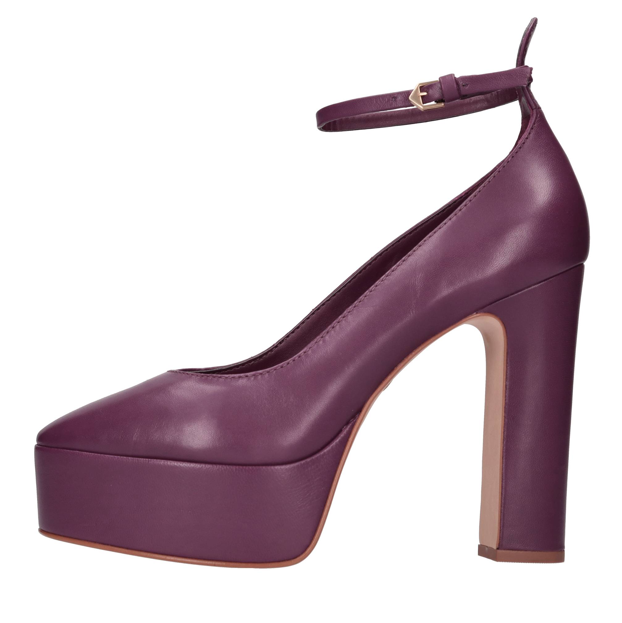 Carrano Schoenen met hiel