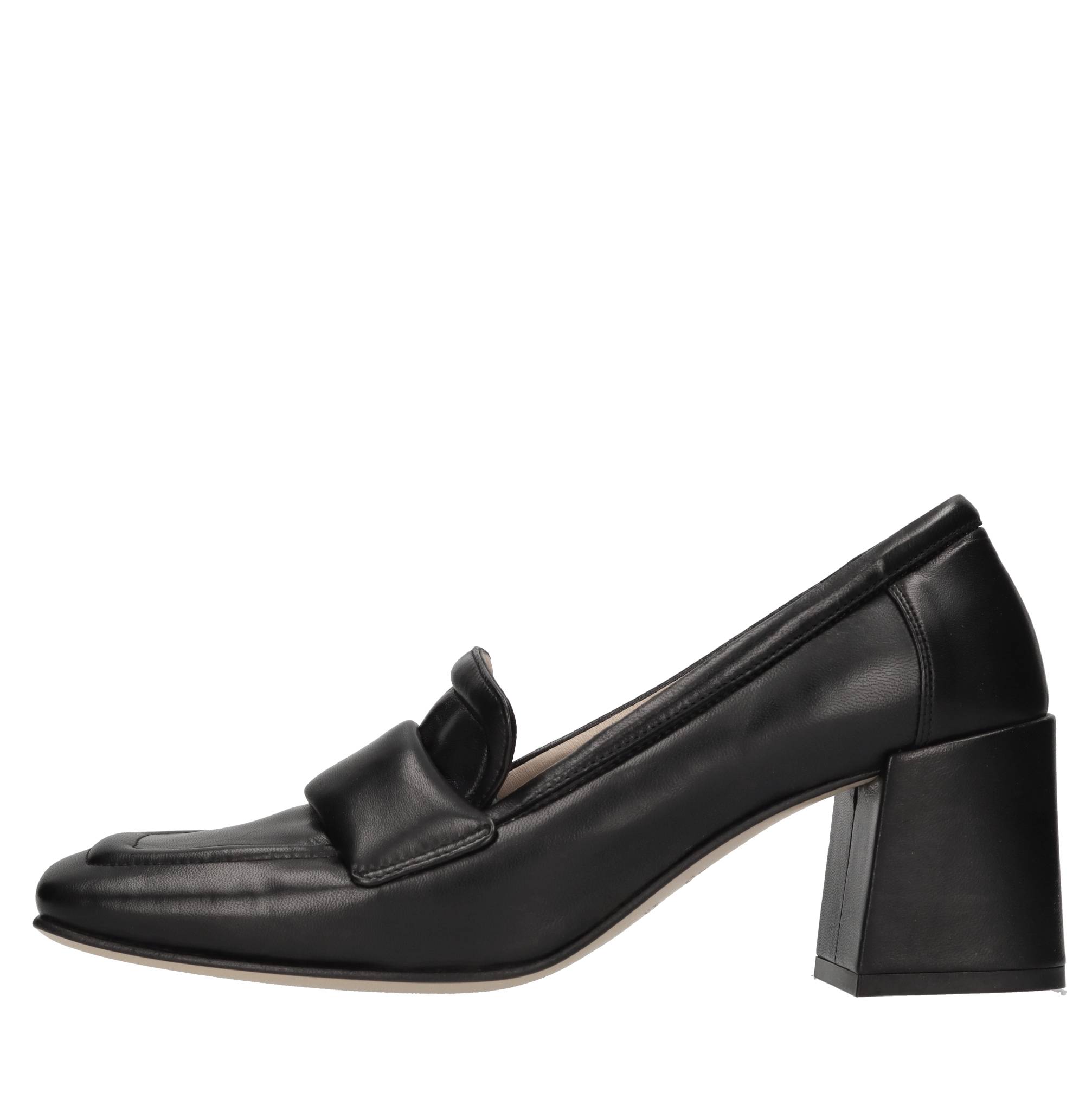 Pomme D'or Niedrig Schuhe Schwarz