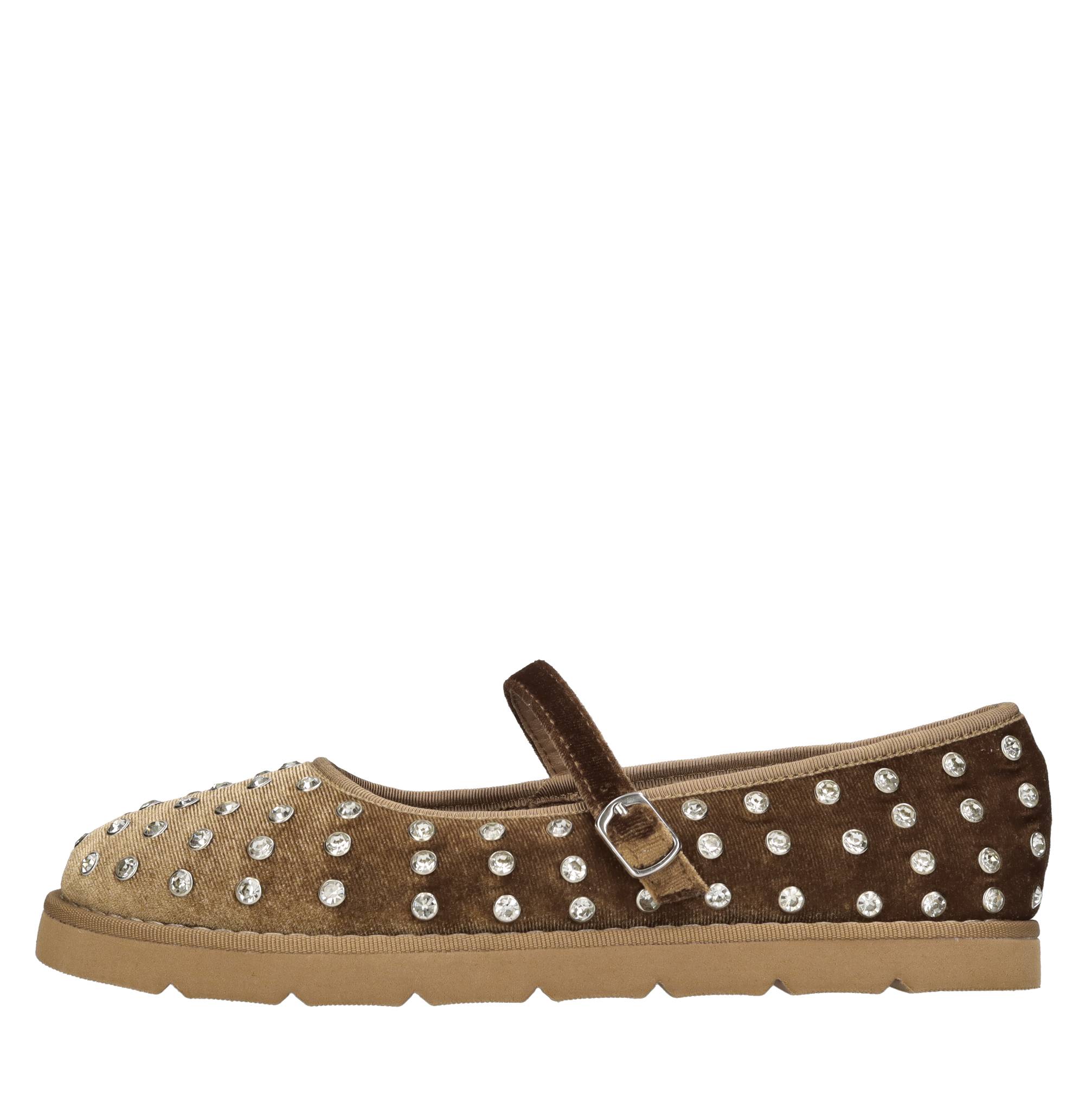 La Carrie Niedrige Schuhe Braun