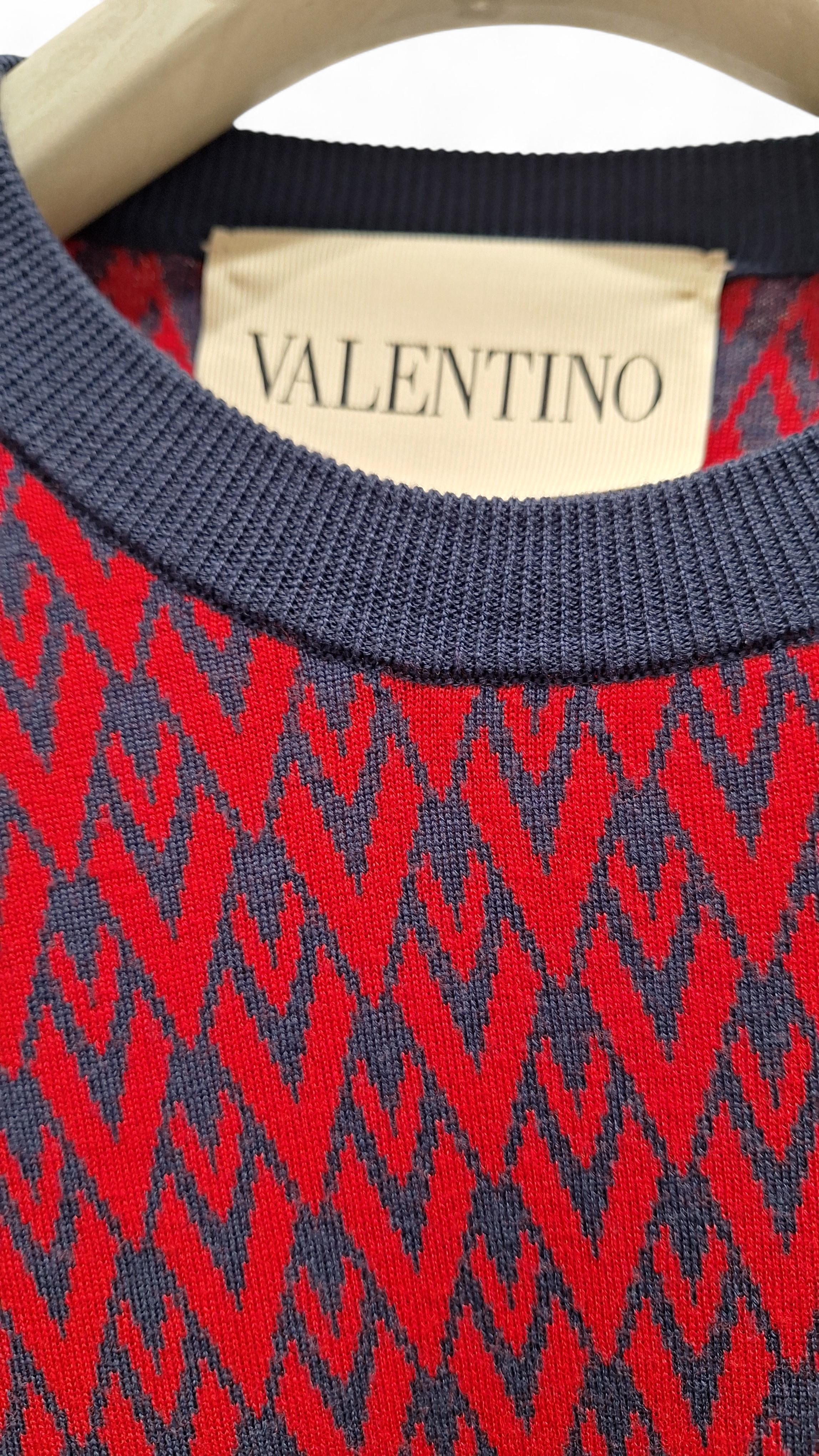 Valentino Cuello redondo