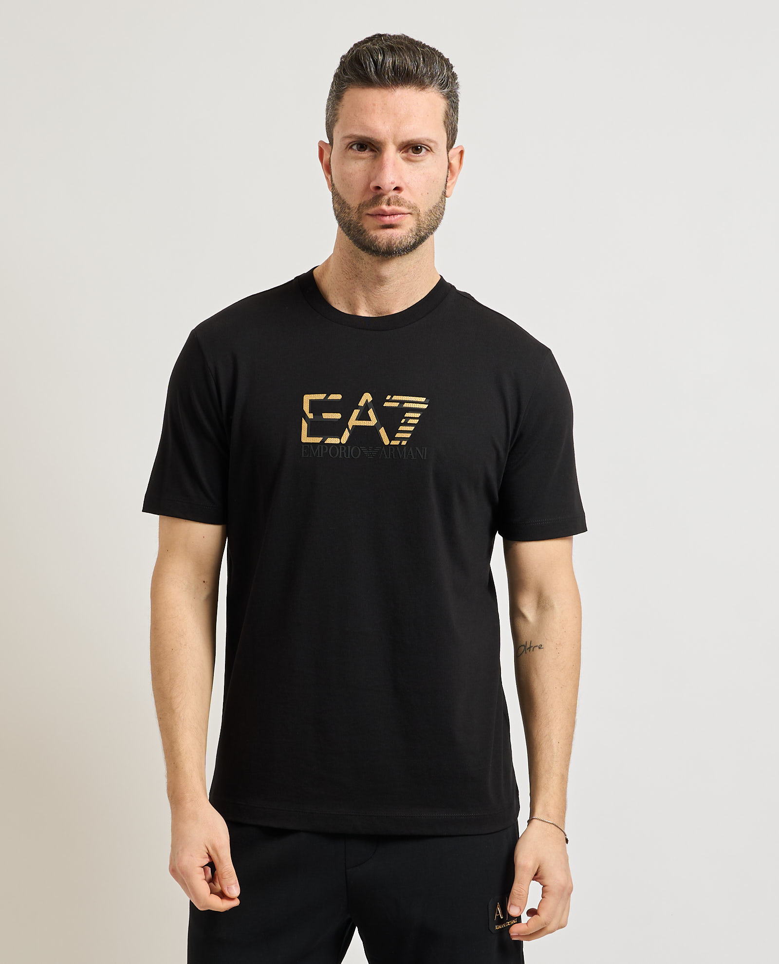 Emporio Armani T-shirts et Polo Black 111 €