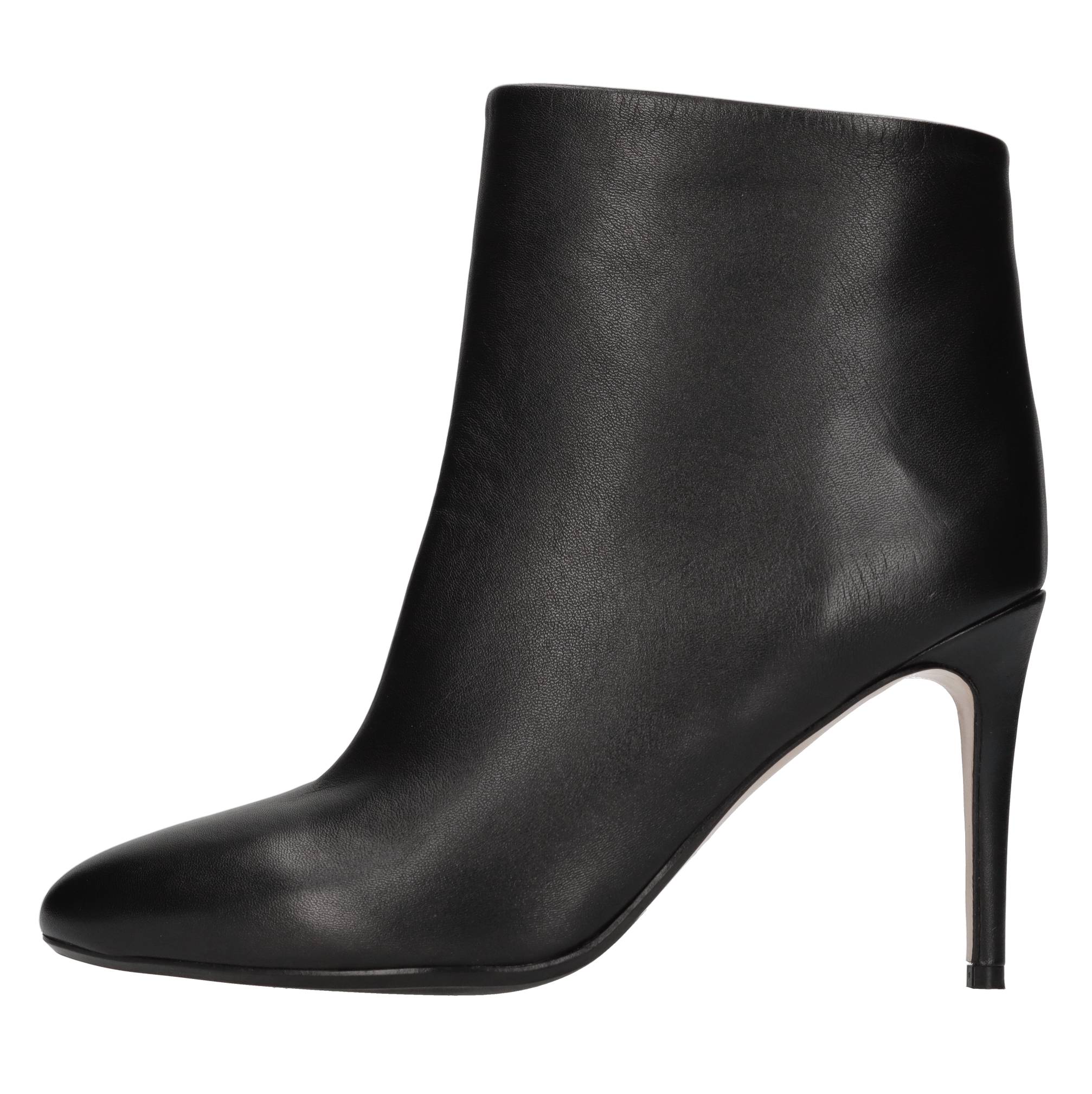 Anna F. Boots zwart