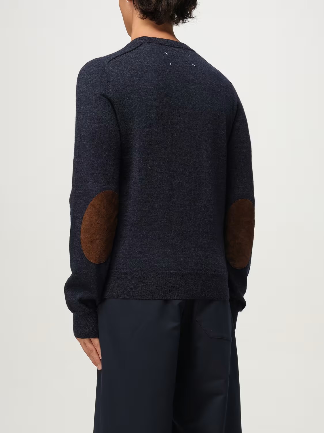 MAISON MARGIELA Maglieria Girocollo Blu con Toppe in Suede
