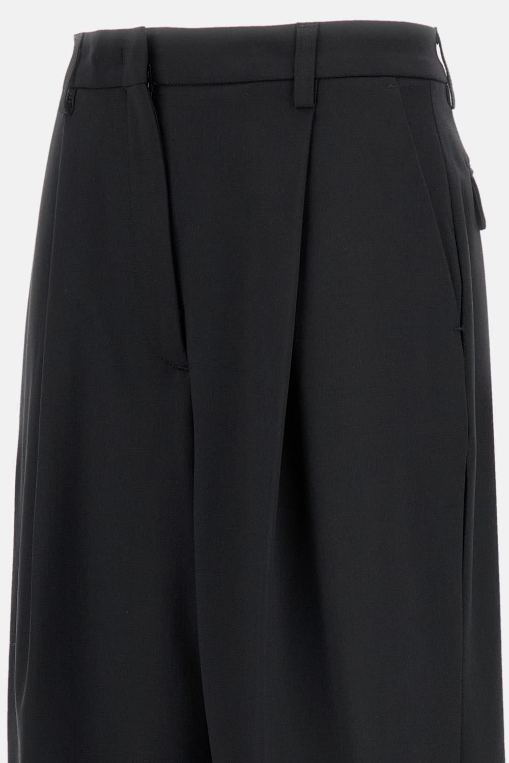 The Latest Pantalon Plissetta