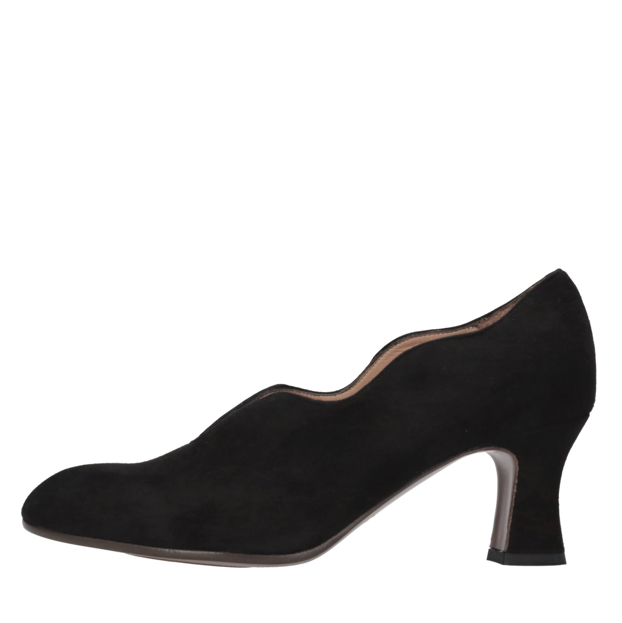 Chie Mihara Schuhe mit schwarzem Absatz
