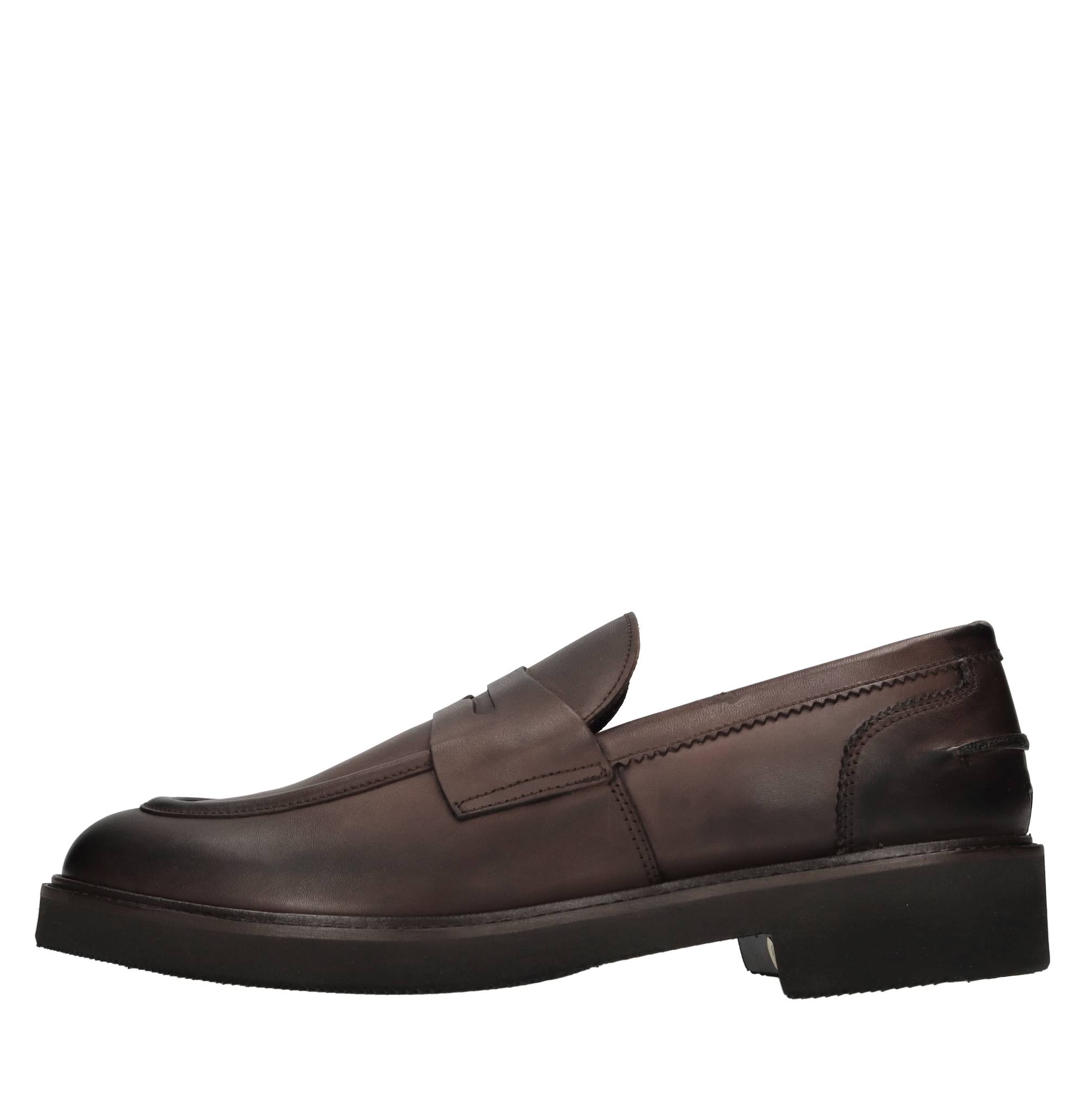 Luca Caracciolo Lage schoenen Moro Head