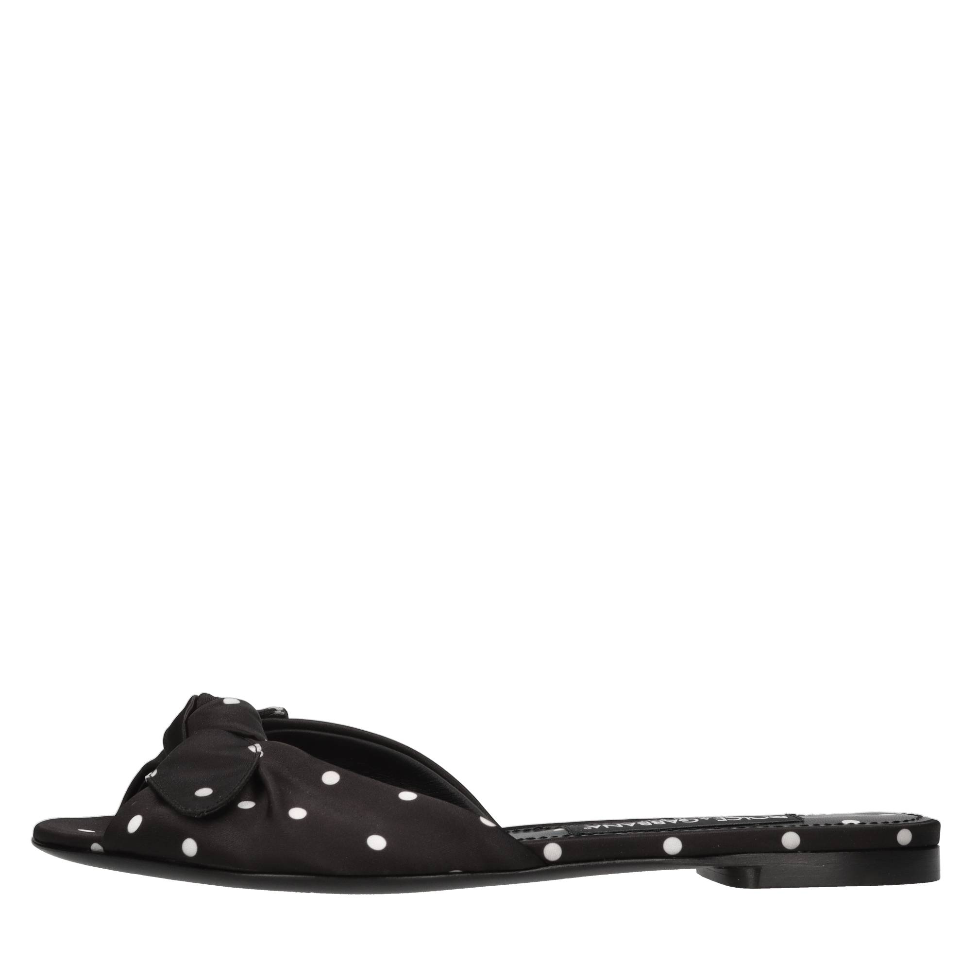 Dolce & Gabbana Niedrig Schuhe Schwarz