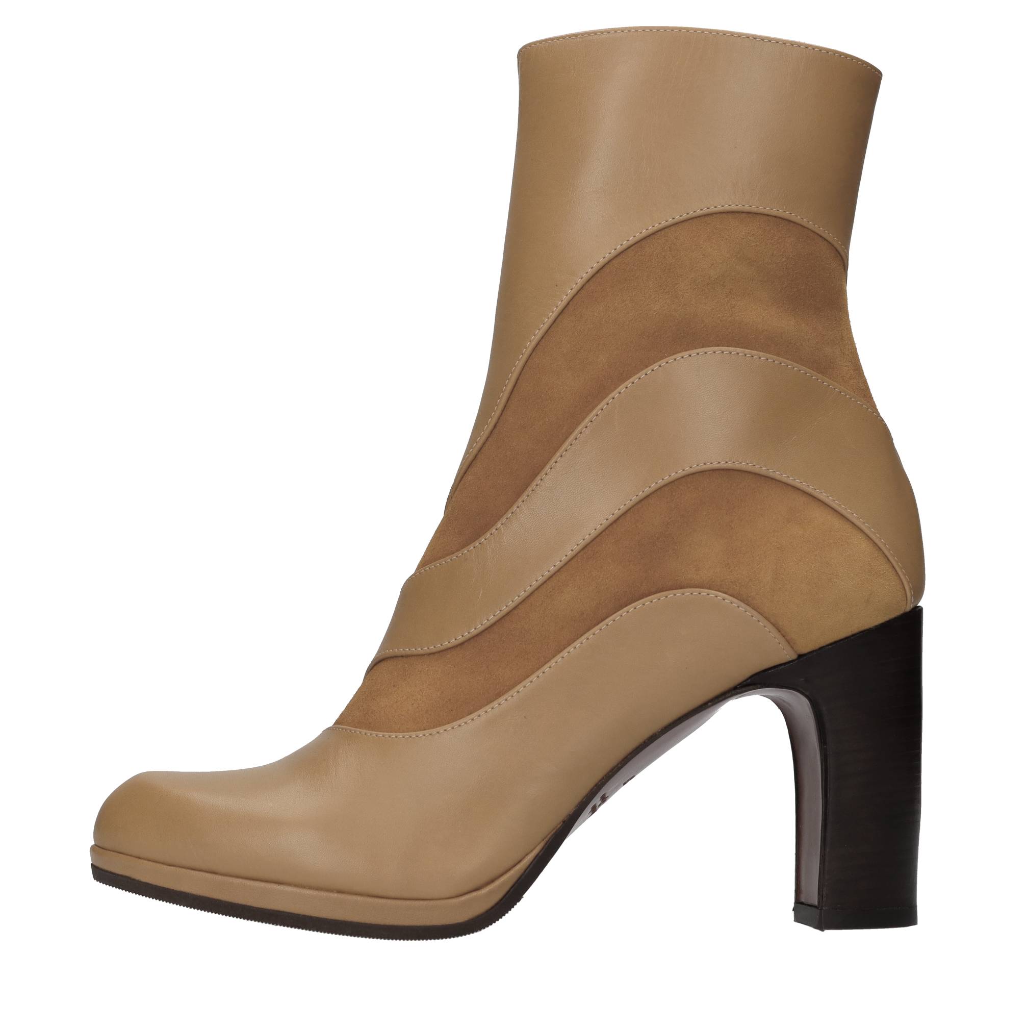 Chie Mihara Boots Beige