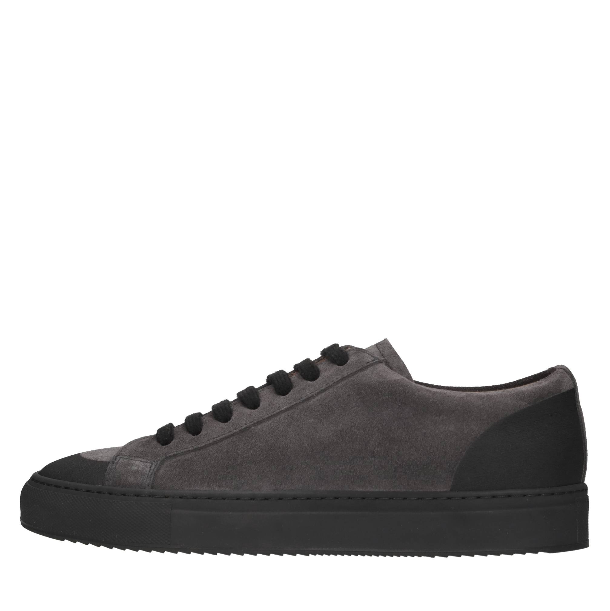Doucal's Sneakers
