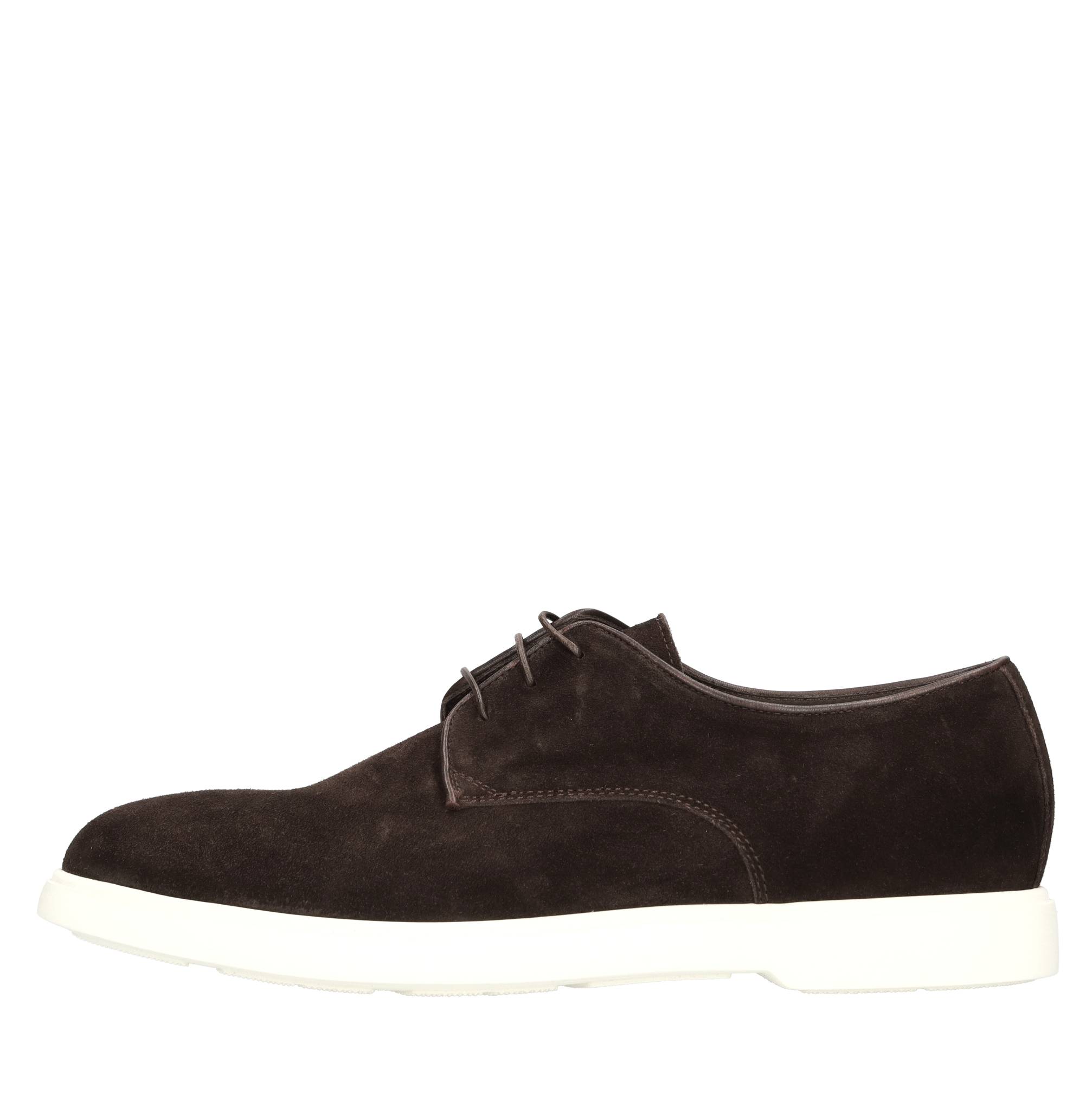 Blu Barrett Flat shoes Brown