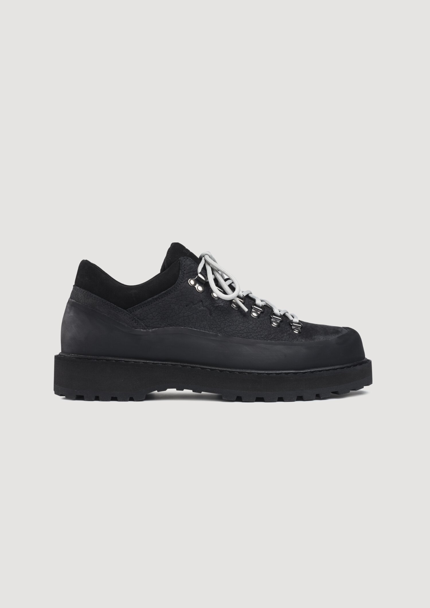 Cornaro Gomma Black