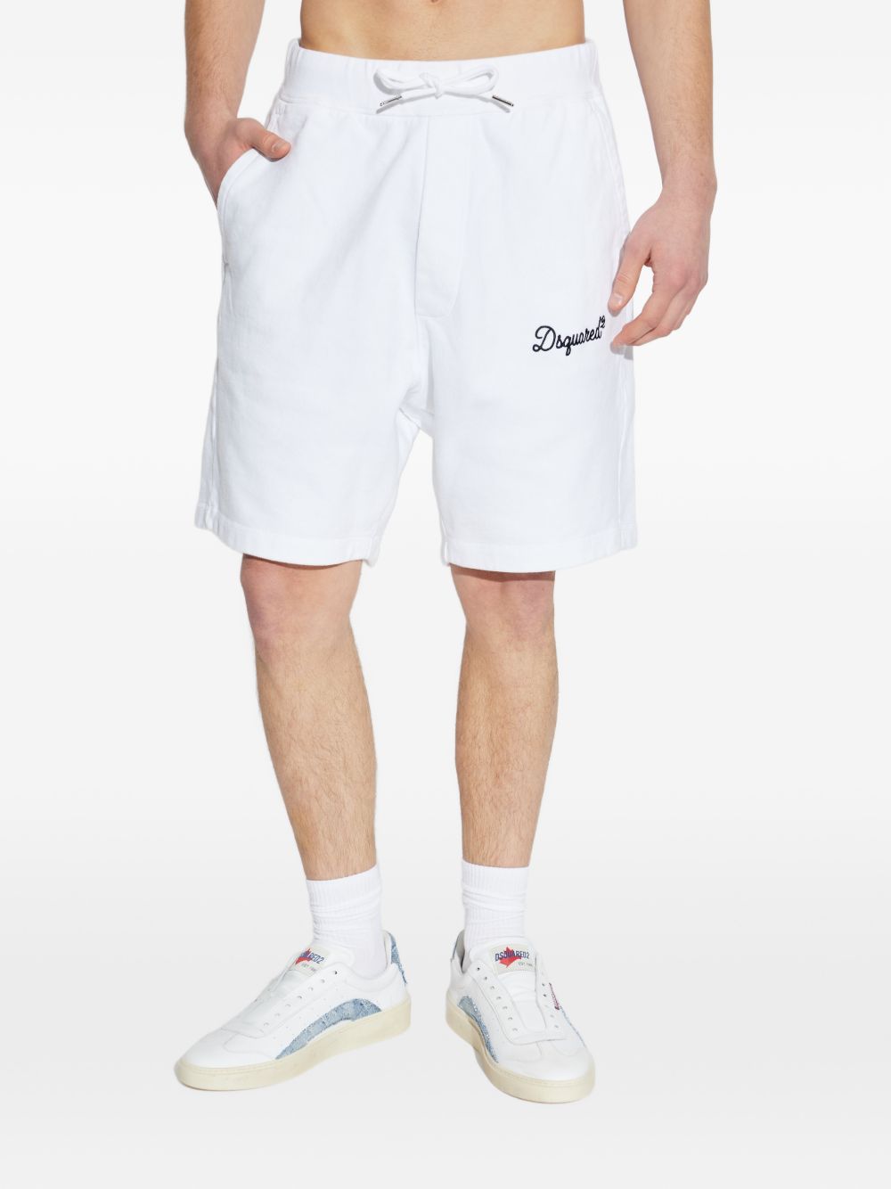 Dsquared2 kurzer weiBer Mann Logo bestickt