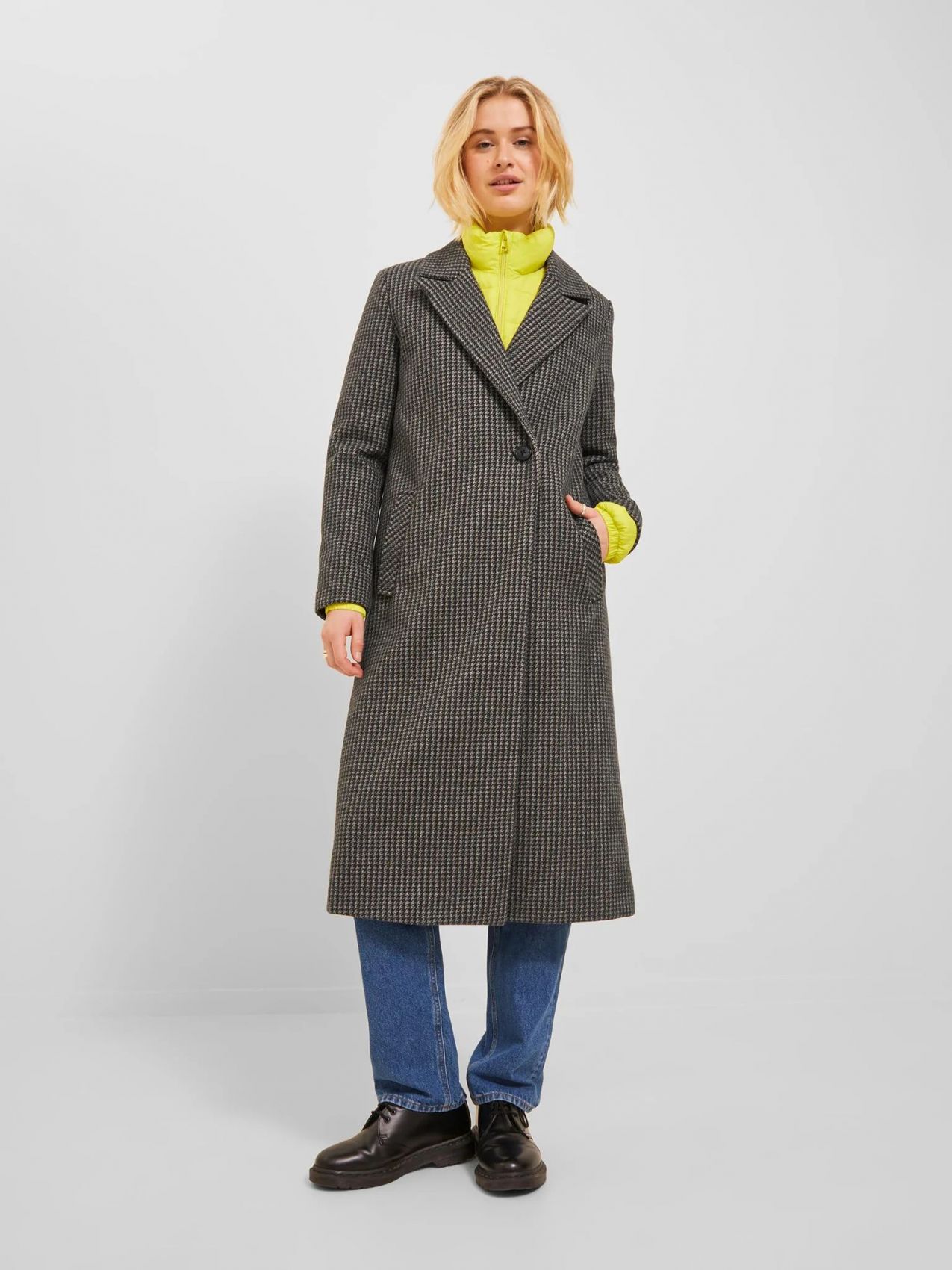 Jjxx Women's Outerwear And Jackets  12237953 Mary Beige Check In Gray
