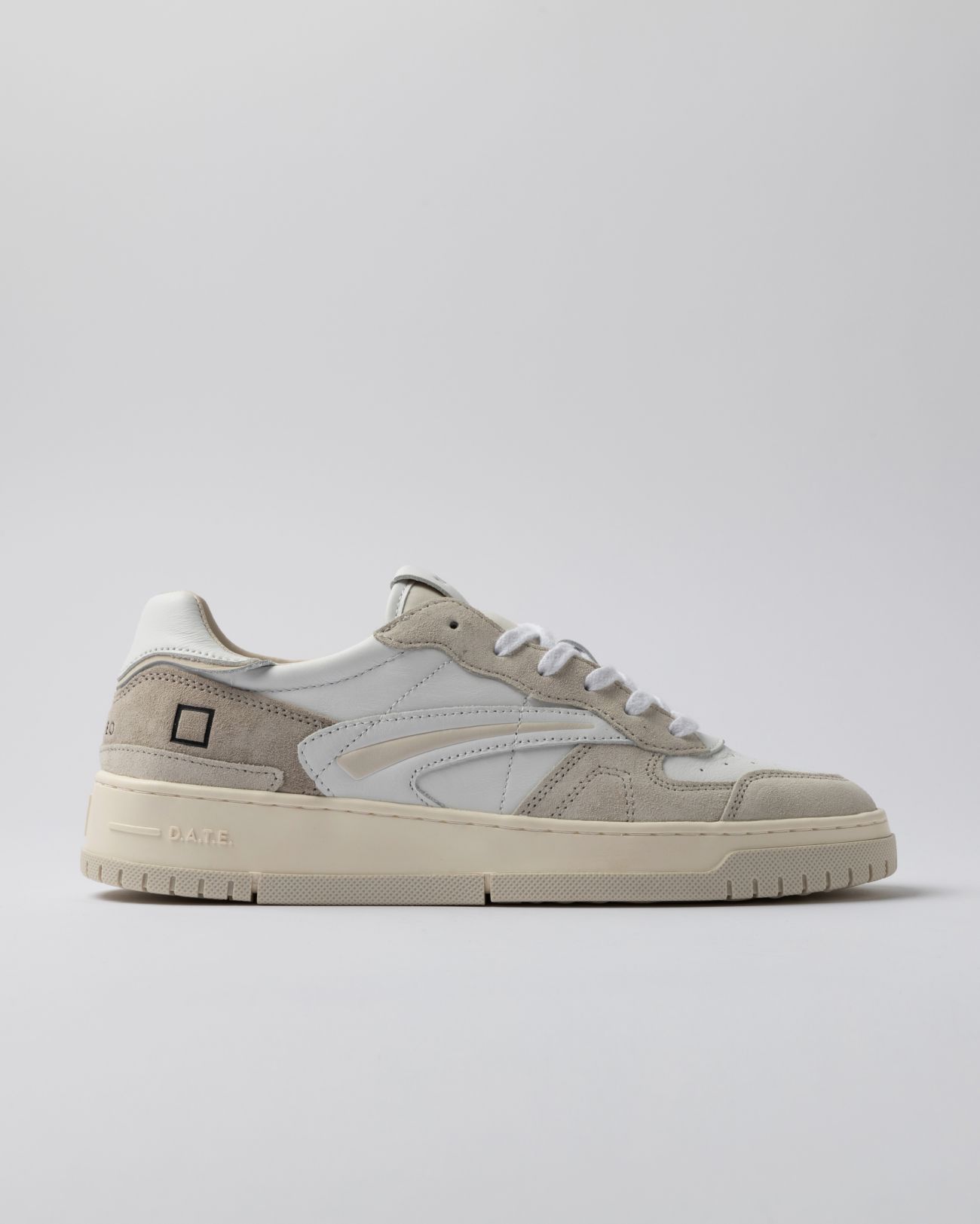 Date Torneo Perforated-panel Sneakers In White