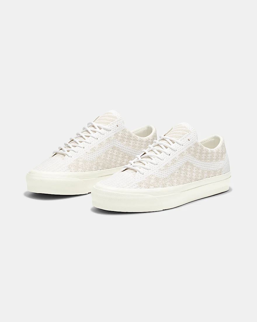 Vans-premium Women's Sneakers Vans Premium Old Skool 36 Limited - Vn000d8hesf1 True White In White