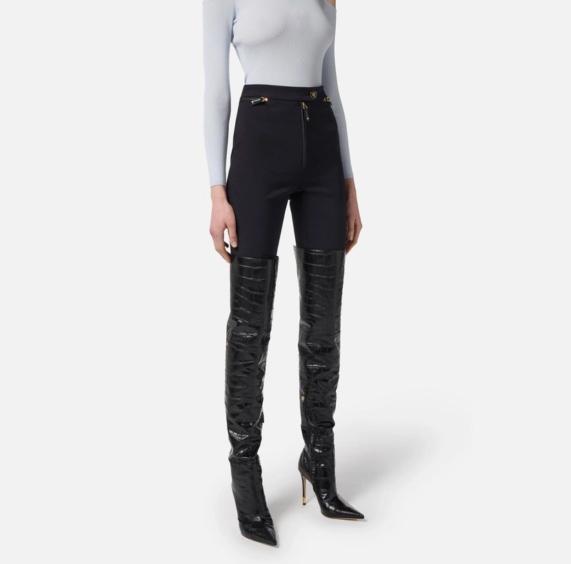 Elisabetta Franchi Women's Trousers  Pa10856e2 110 In Black