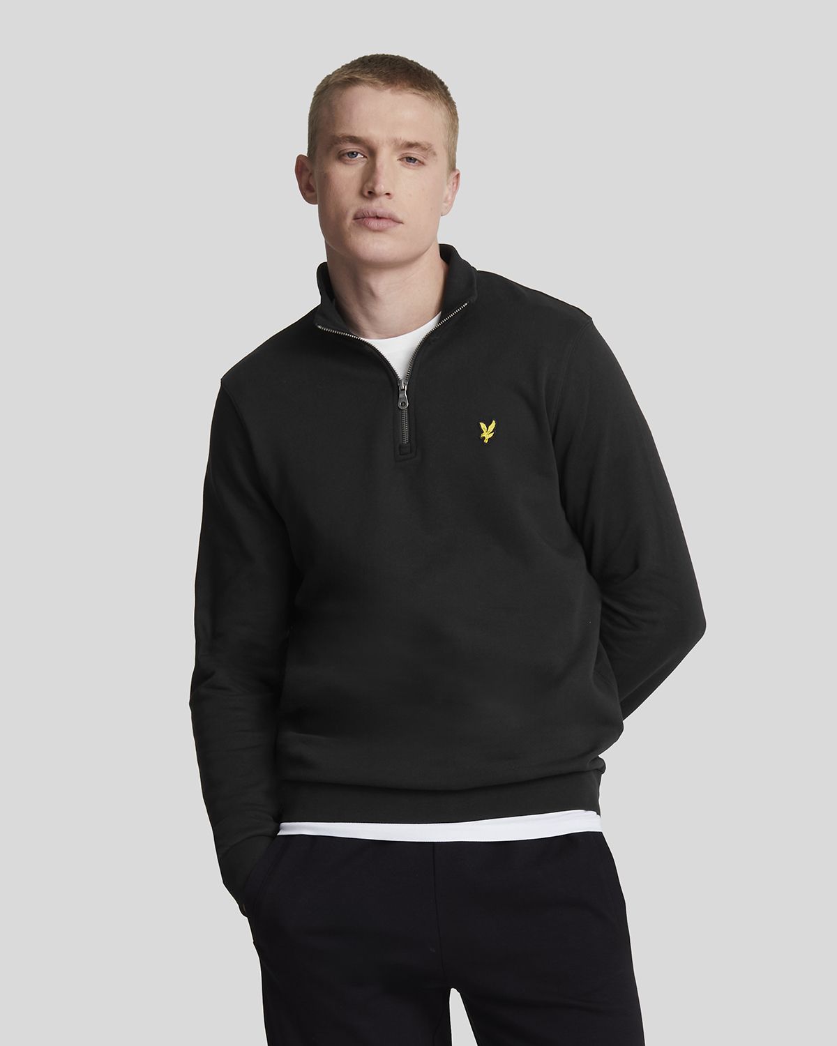 Lyle-and-scott-1874 Female Lyle And Scott 1874 Ml2022v Loopback Quarter Zip Sweat Z865 Jet Black In Black