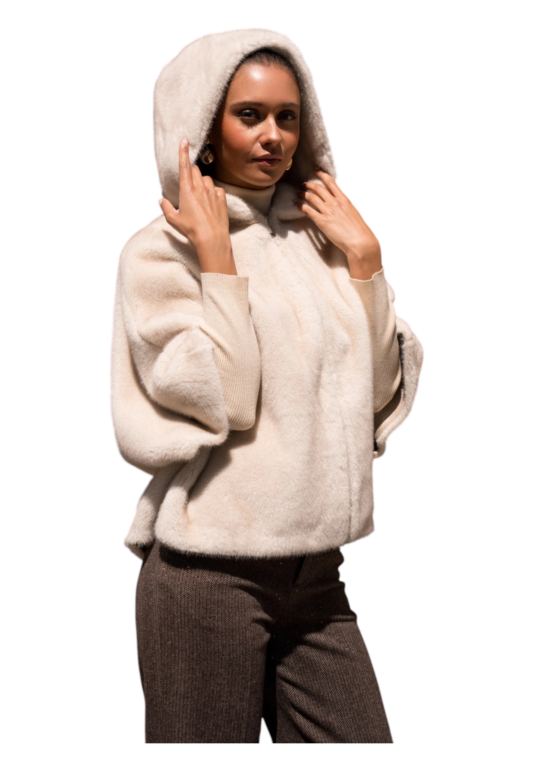 Attentif-paris Mantella In Faux Fur Woman Attentif Paris In Sand