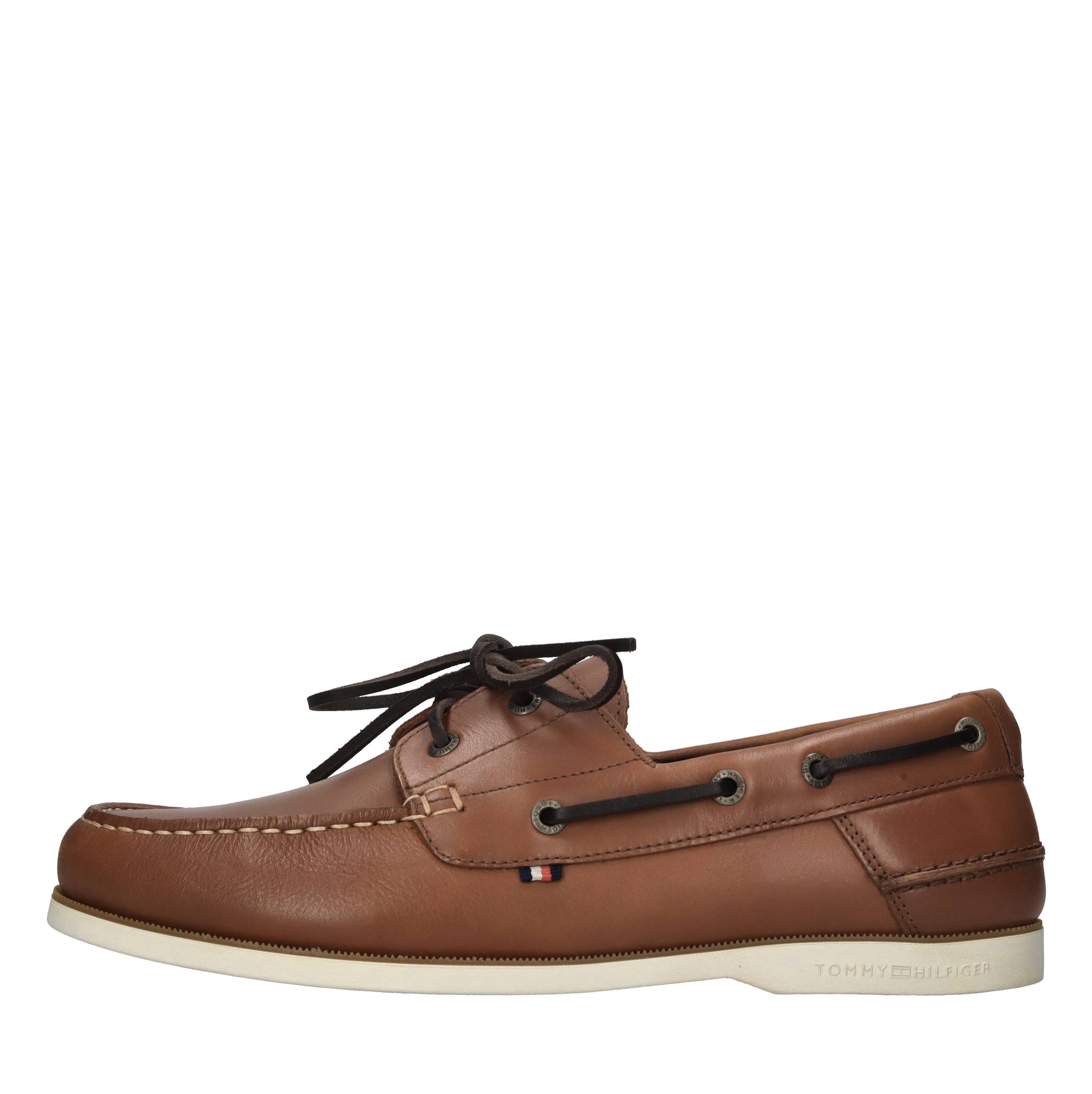 Tommy Hilfiger Niedrige Schuhe Braun