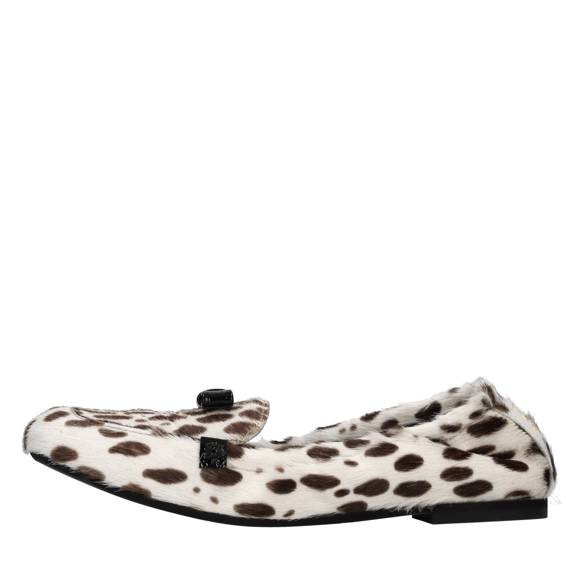 N°21 Niedrige Schuhe Tiere