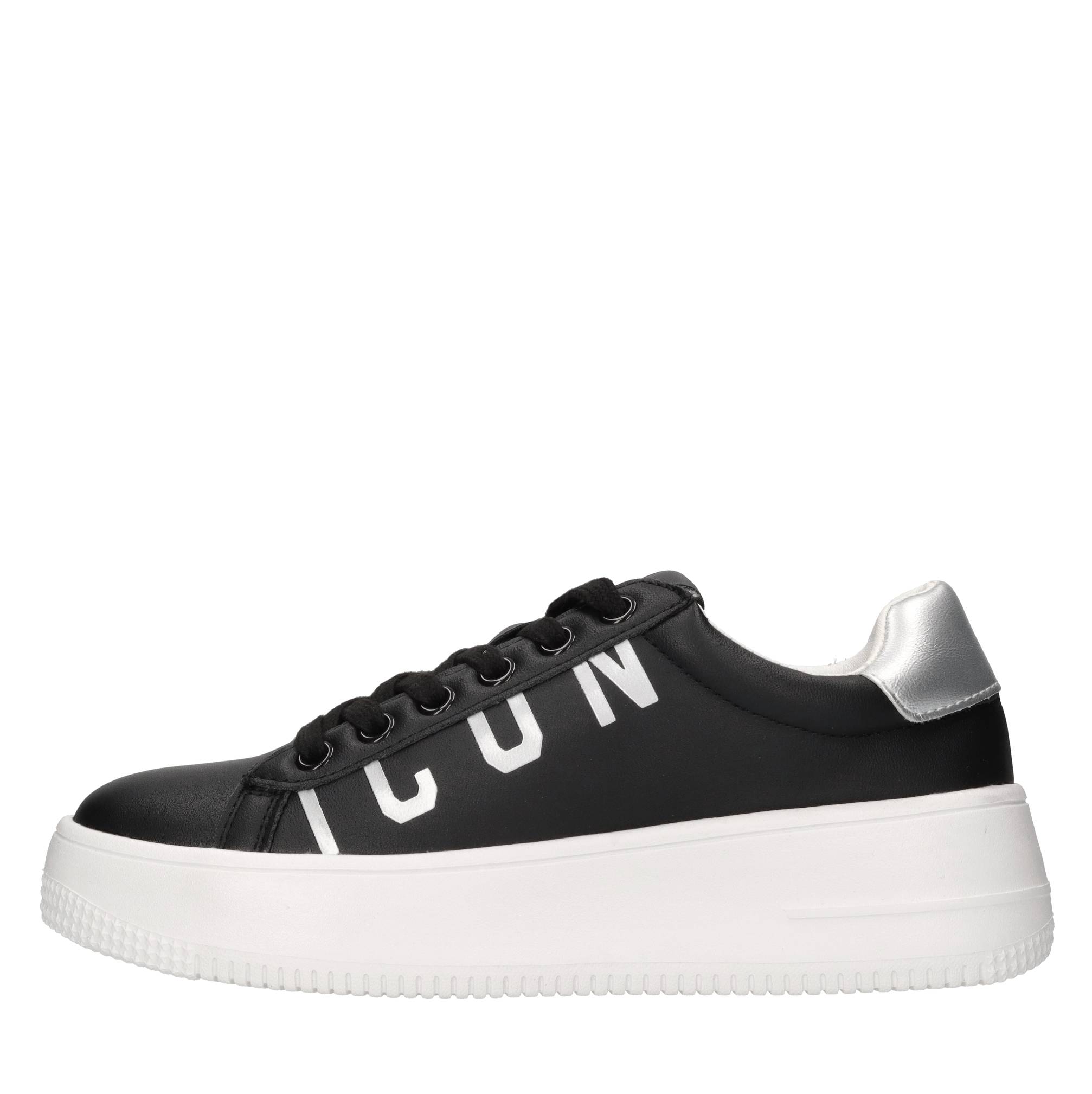 Icon Sneakers In Black