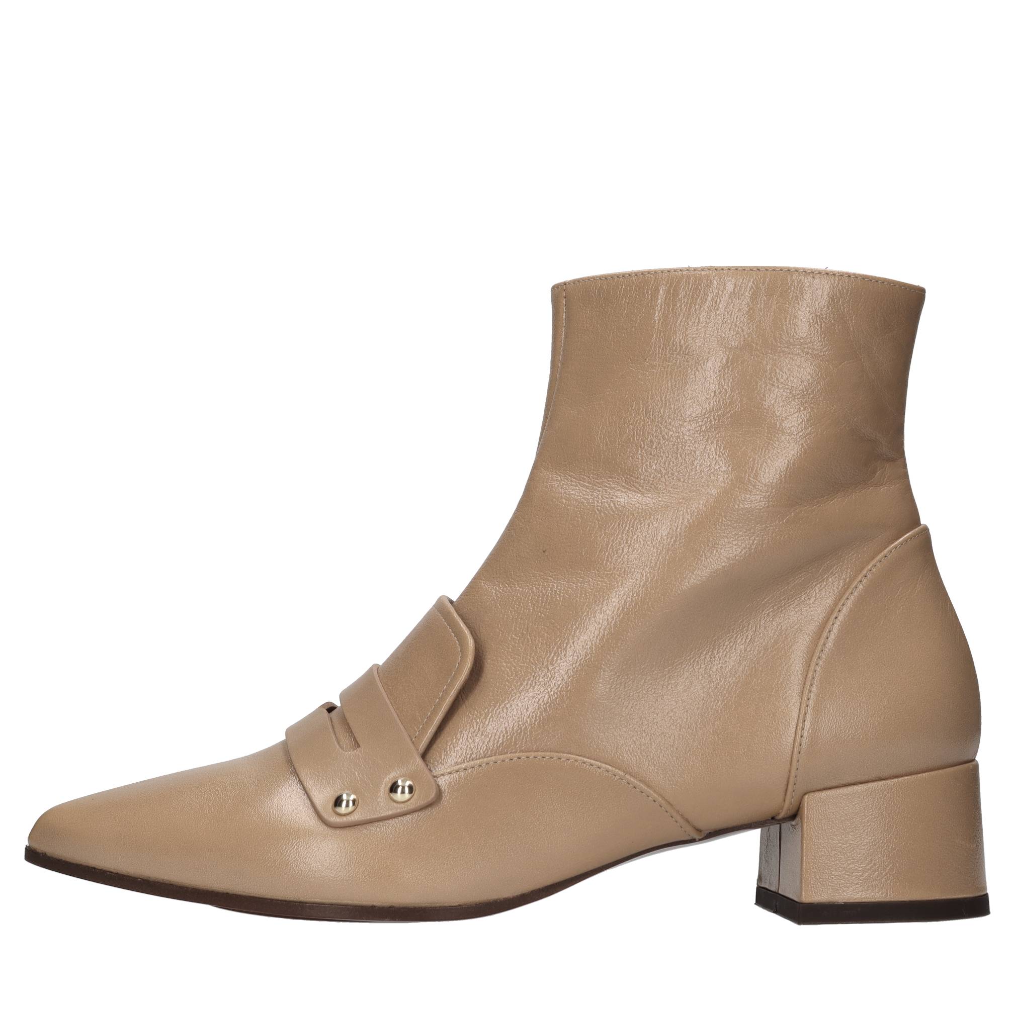 Chie Mihara Boots Beige