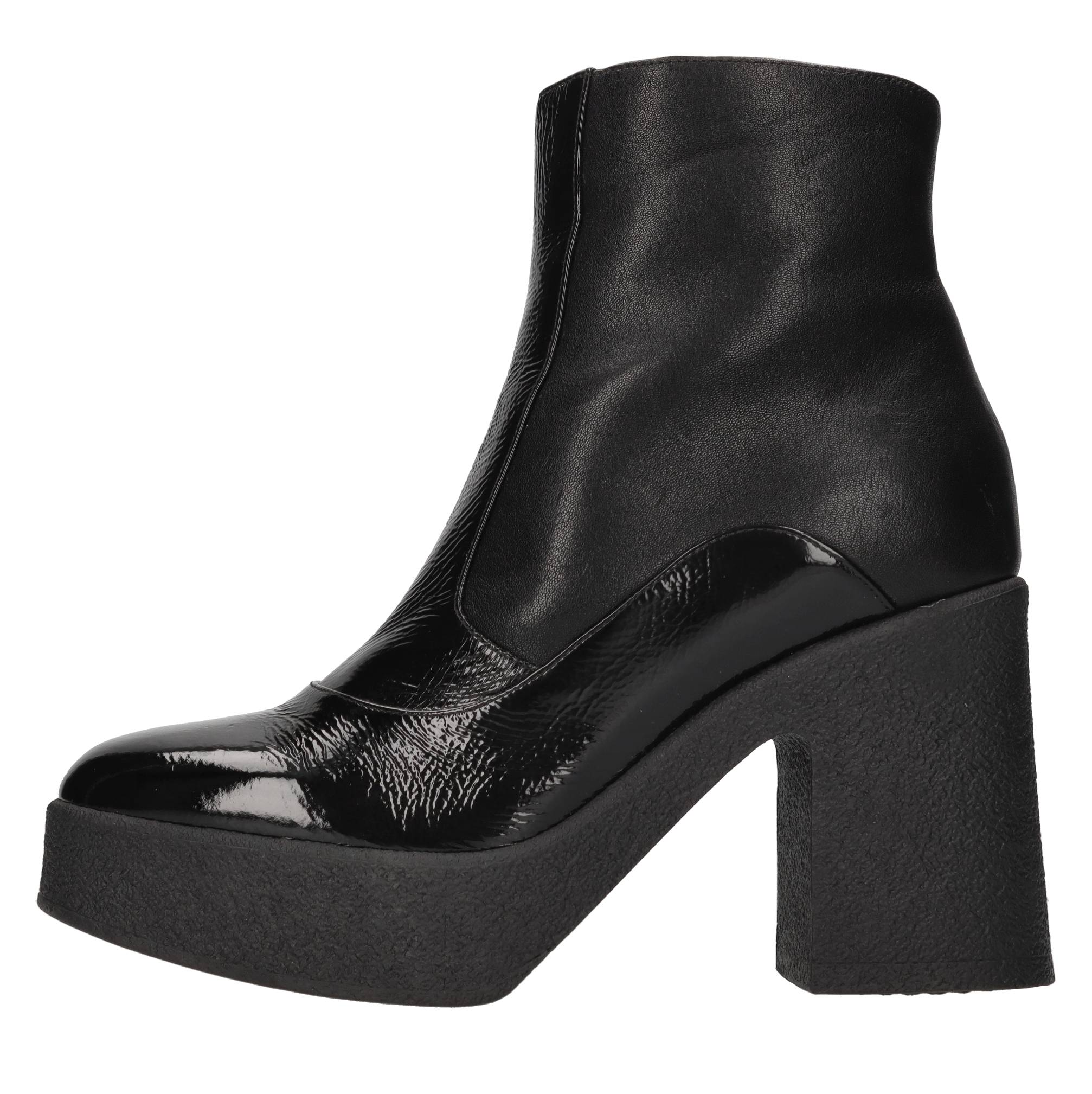 Chie Mihara Boots zwart