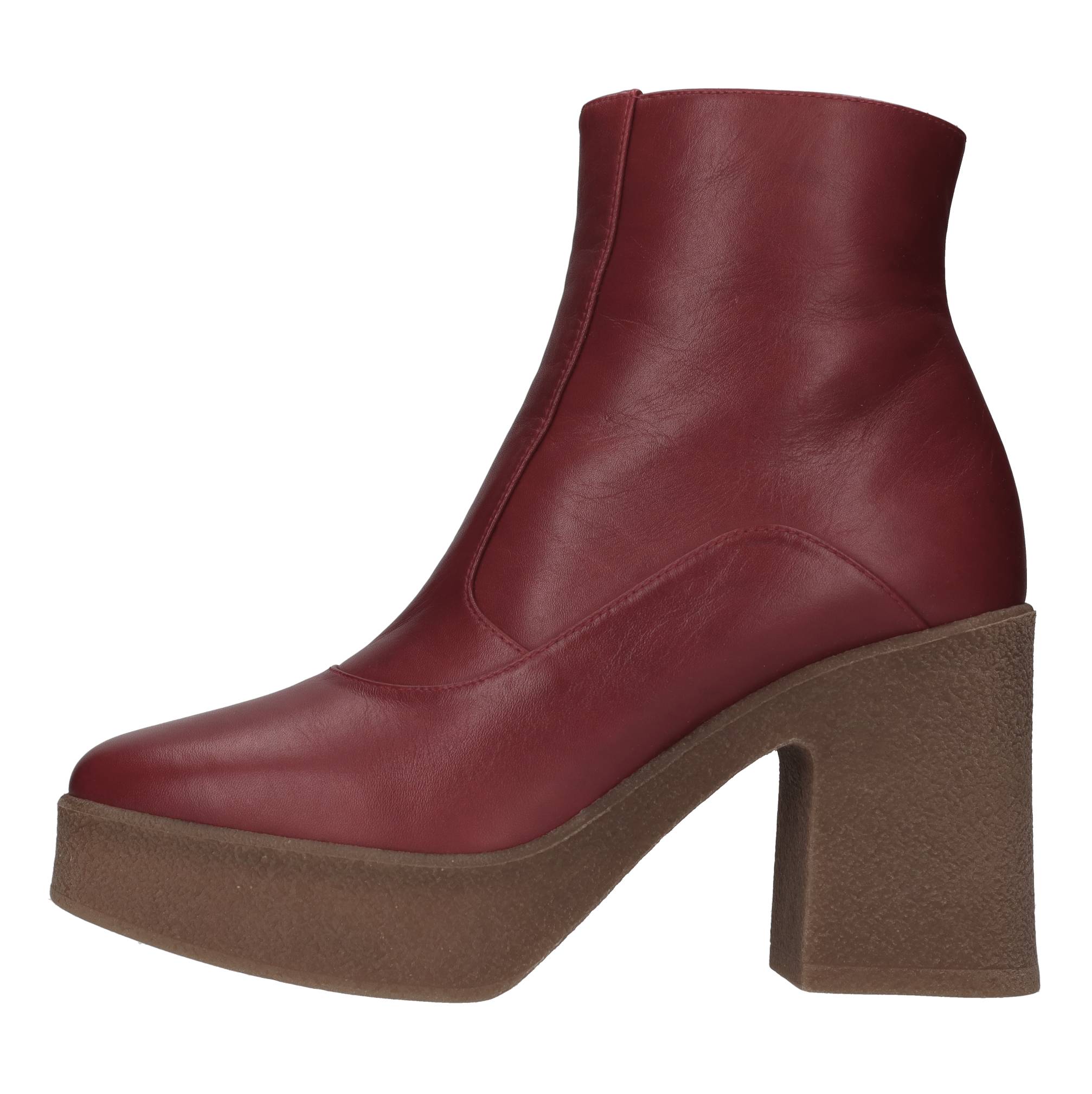 Chie Mihara Bottes rouges 327 €
