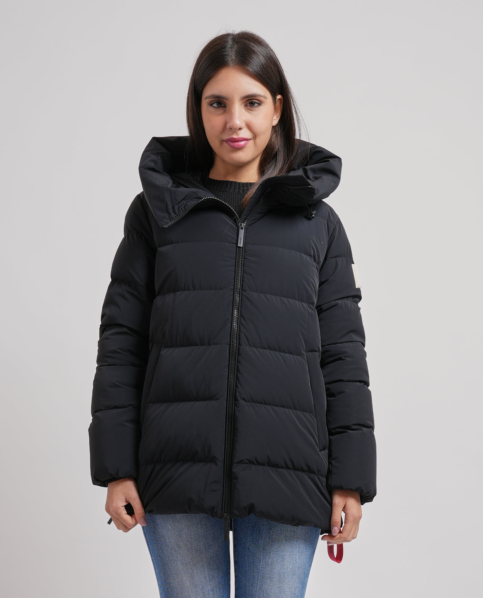 After Label Coats In Nero Scuri