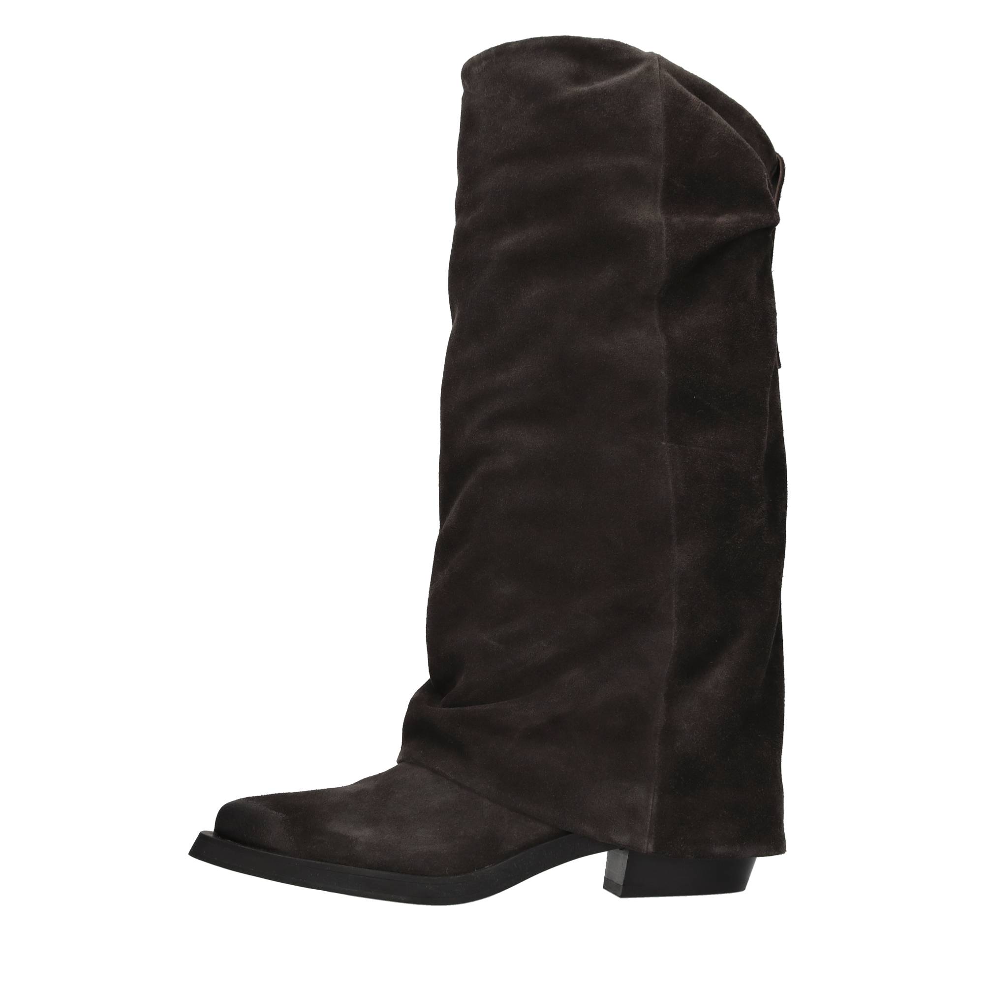 Ash Bottes Moro Head
