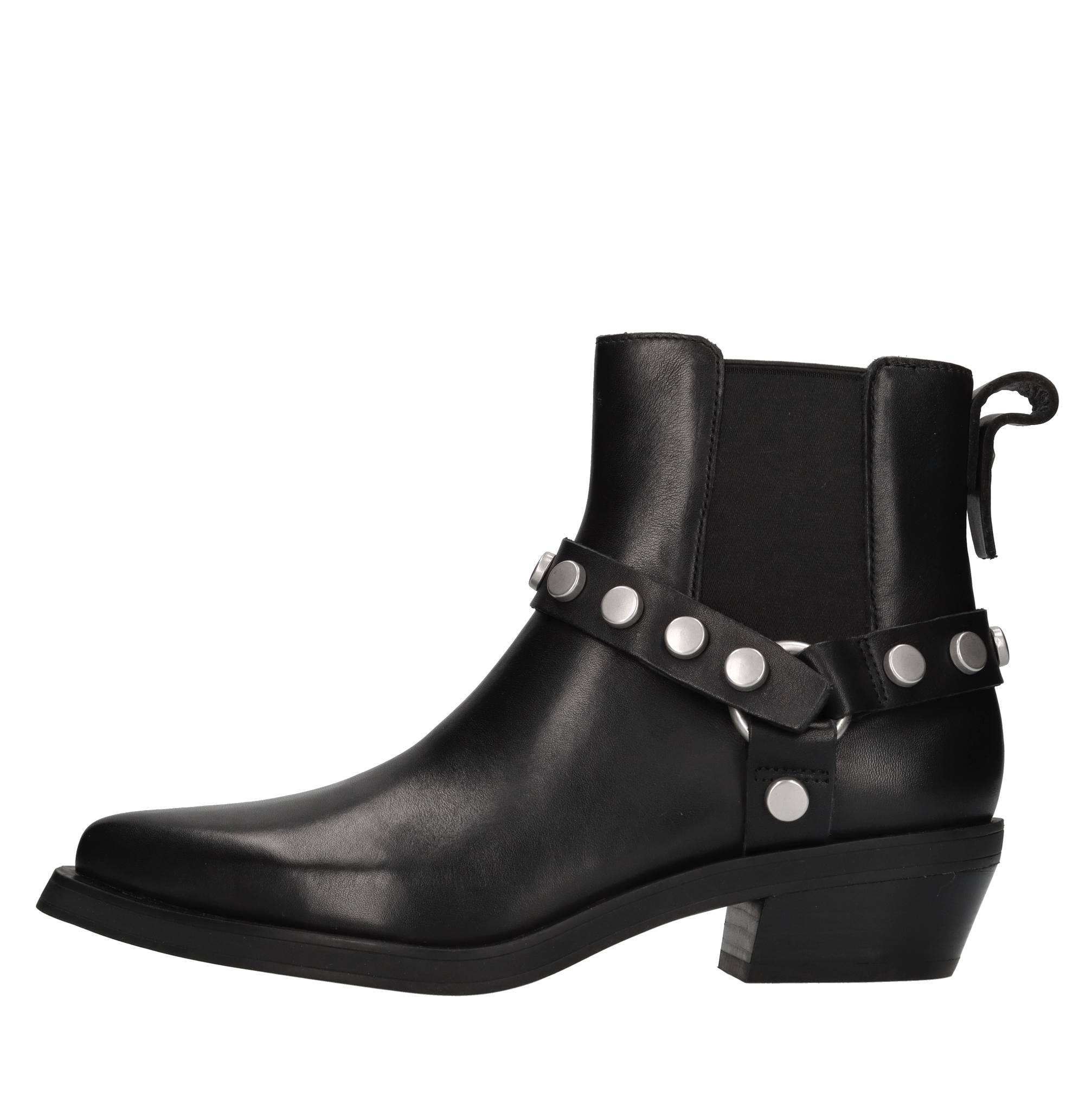 Ash Bottes noires