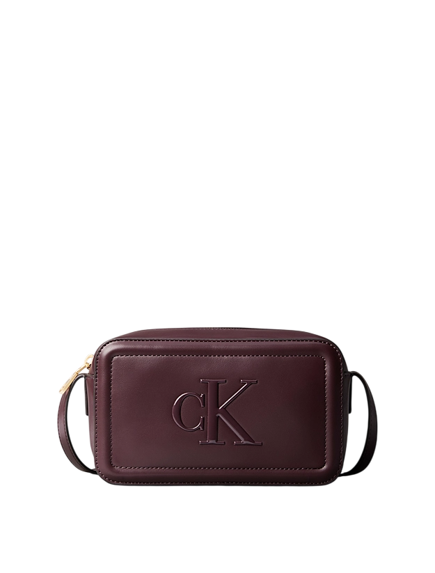 Mini Bag CALVIN KLEIN RAISED CK CAMERA BAG Damen Gr B H T 20cm x 12cm x 7cm braun (fudge) Lederimitat unifarben Taschen kleine Damen-Umhängetasche Schultertasche Kamerabag mit CK-Logo