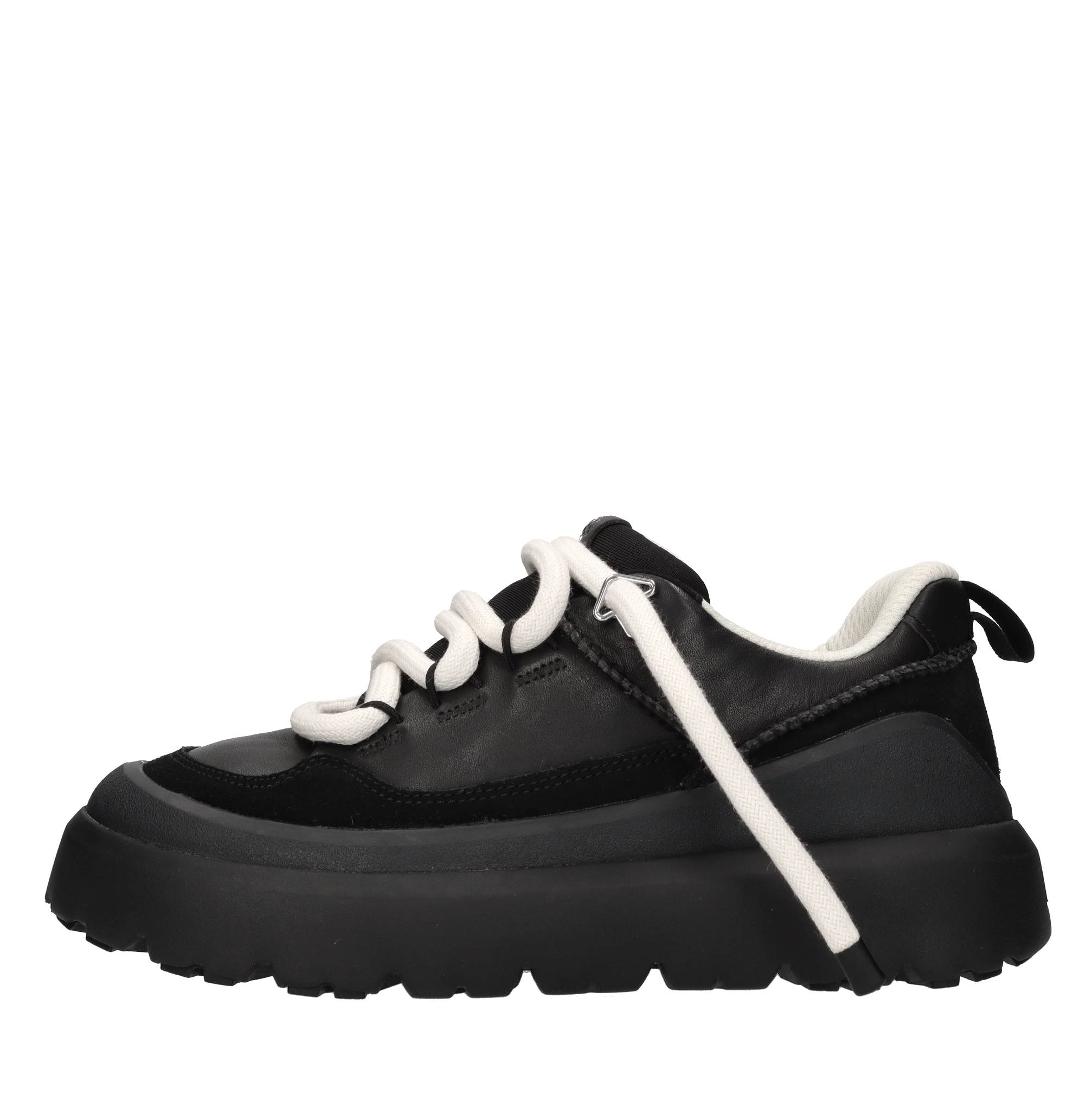 Ugg Zwarte sneakers