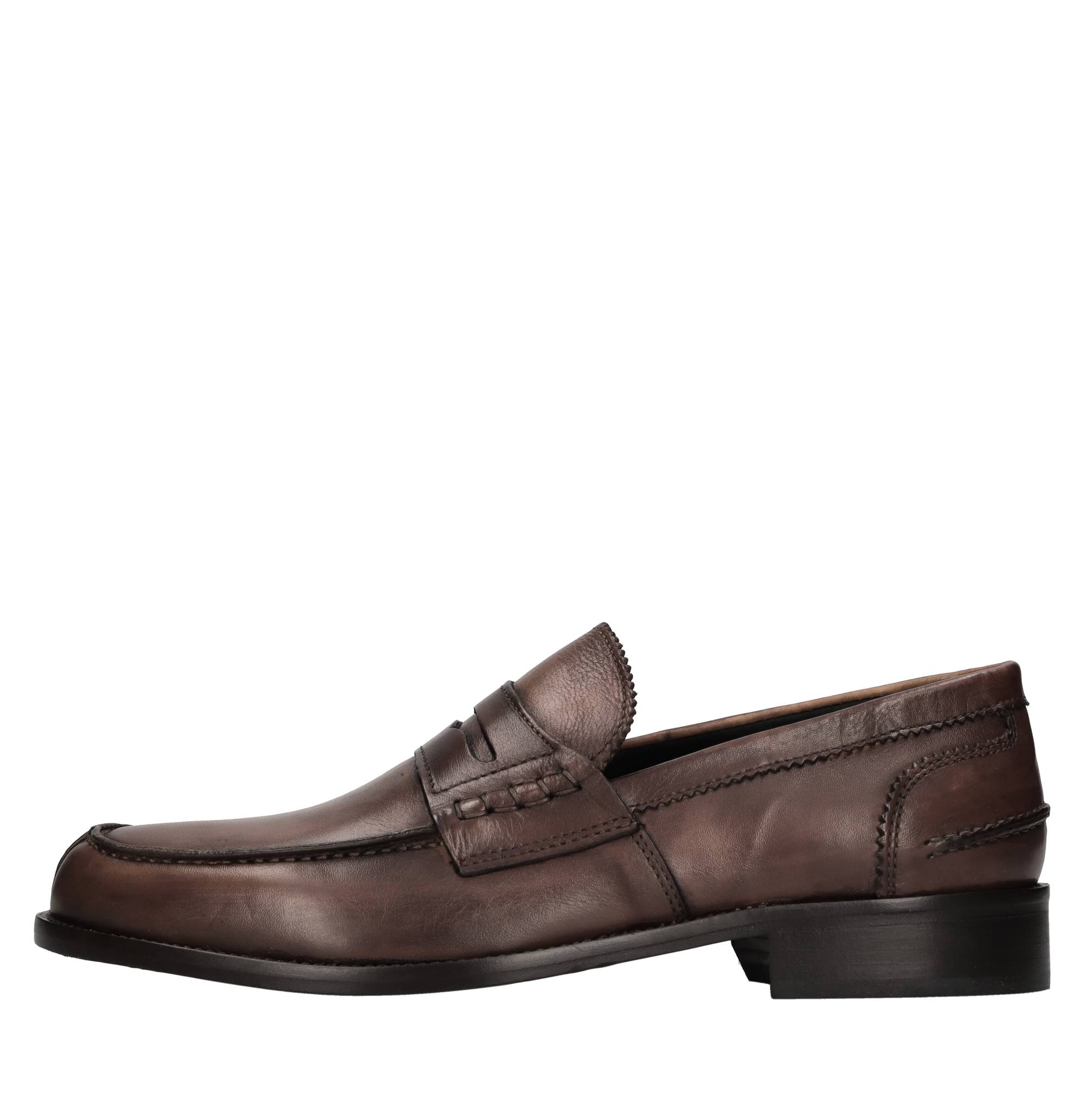 SAXONE Flat shoes Brown
